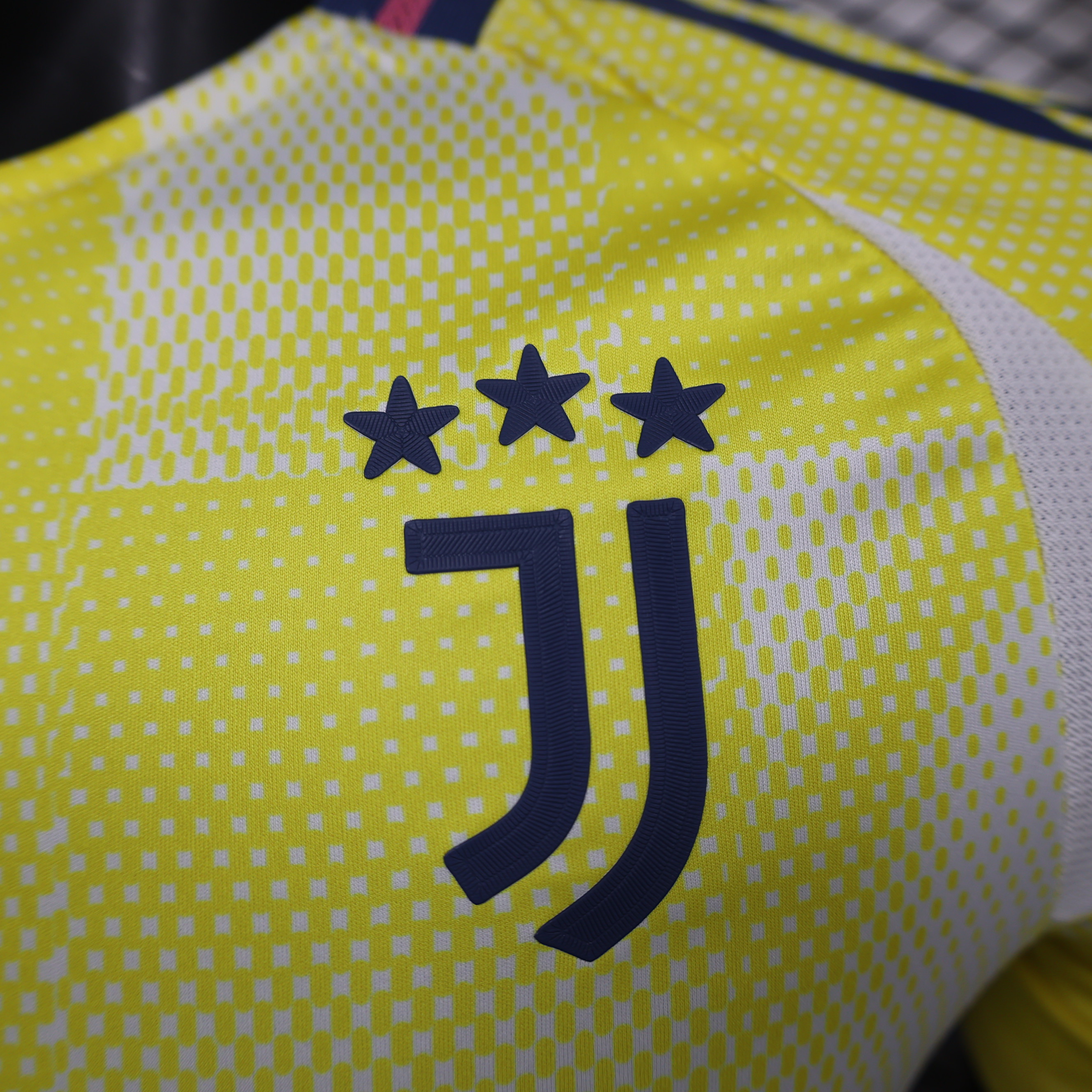 Player 24-25_Juventus_Away