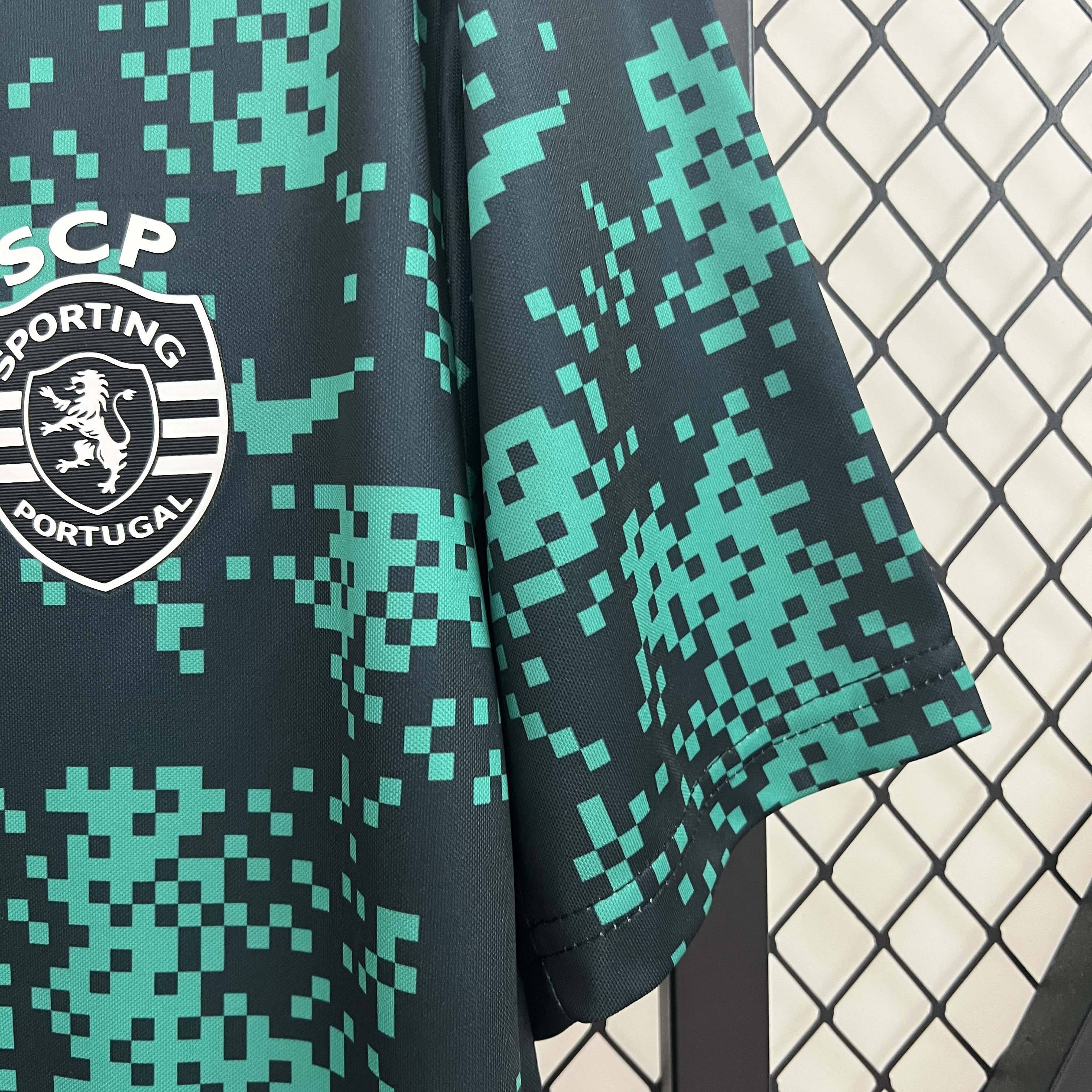 2024/2025 Sporting Lisbon Training Wear Football Shirt 1:1 Thai Quality