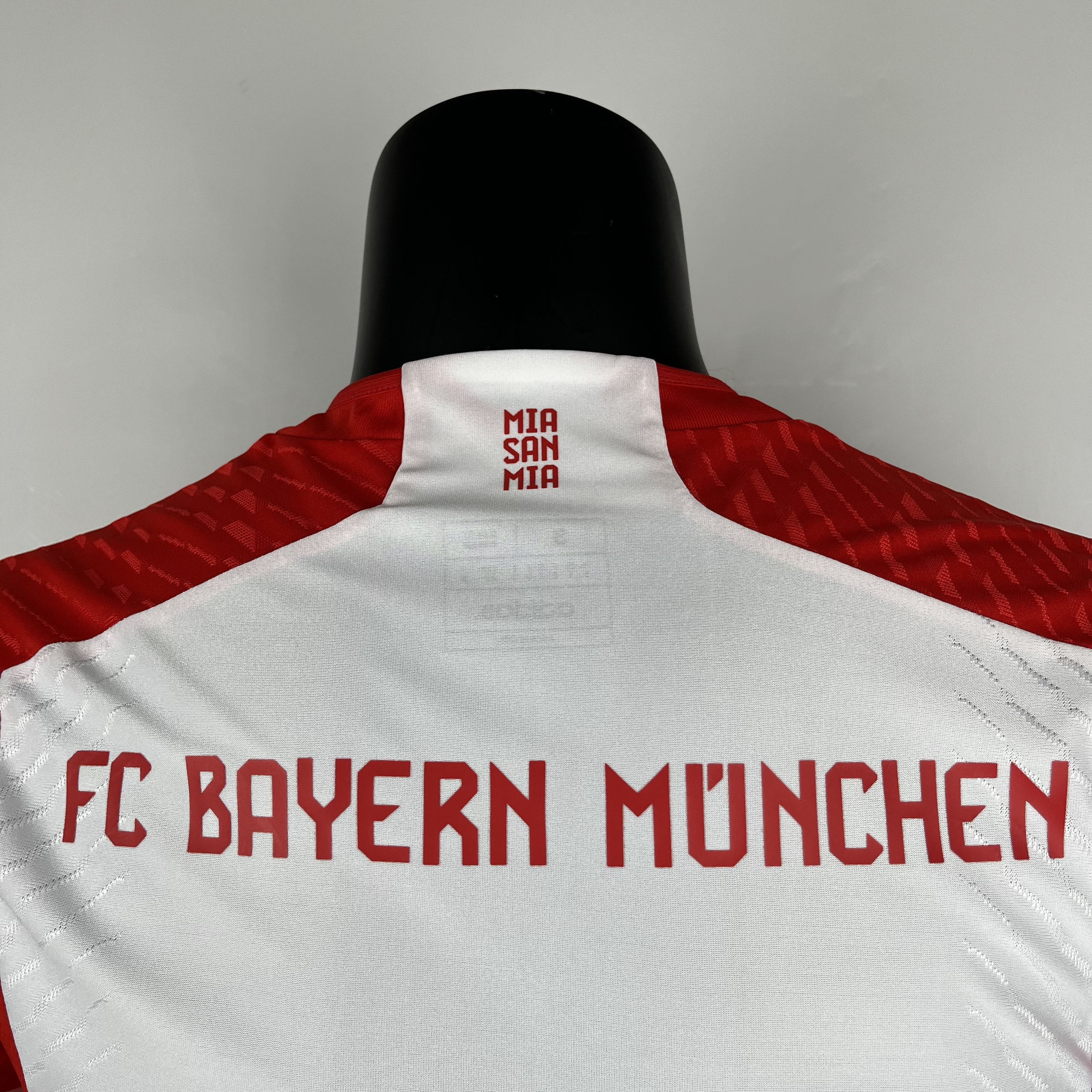 player version Bayern Munich home 2023/24