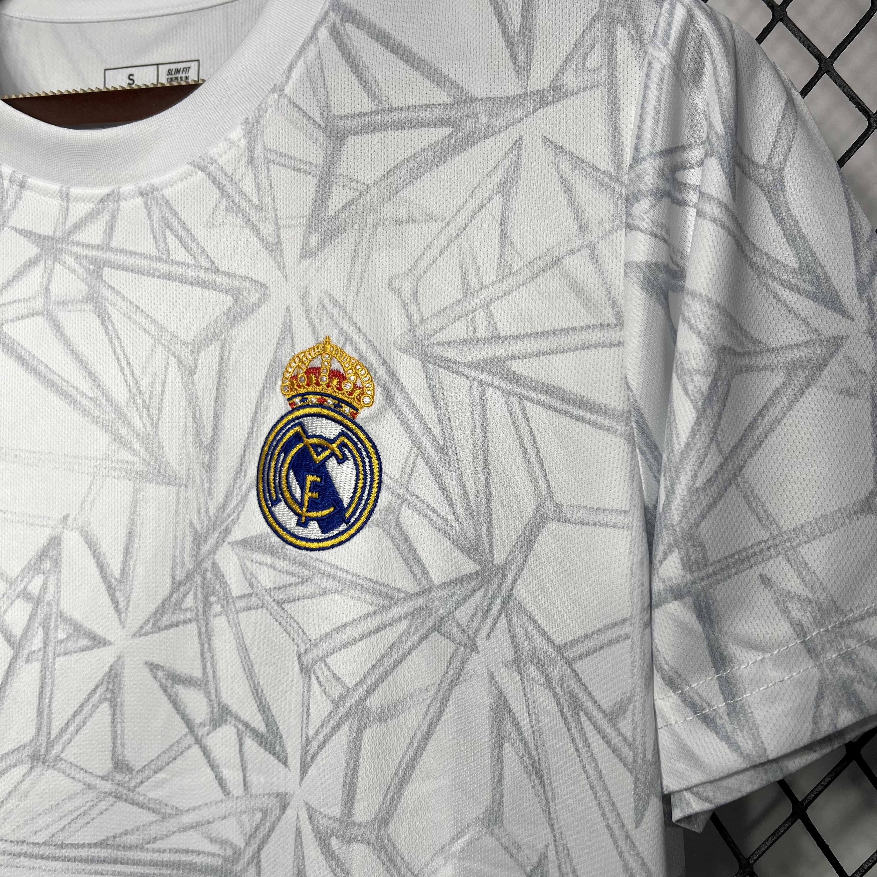 Real Madrid pre-match jersey_2024_25