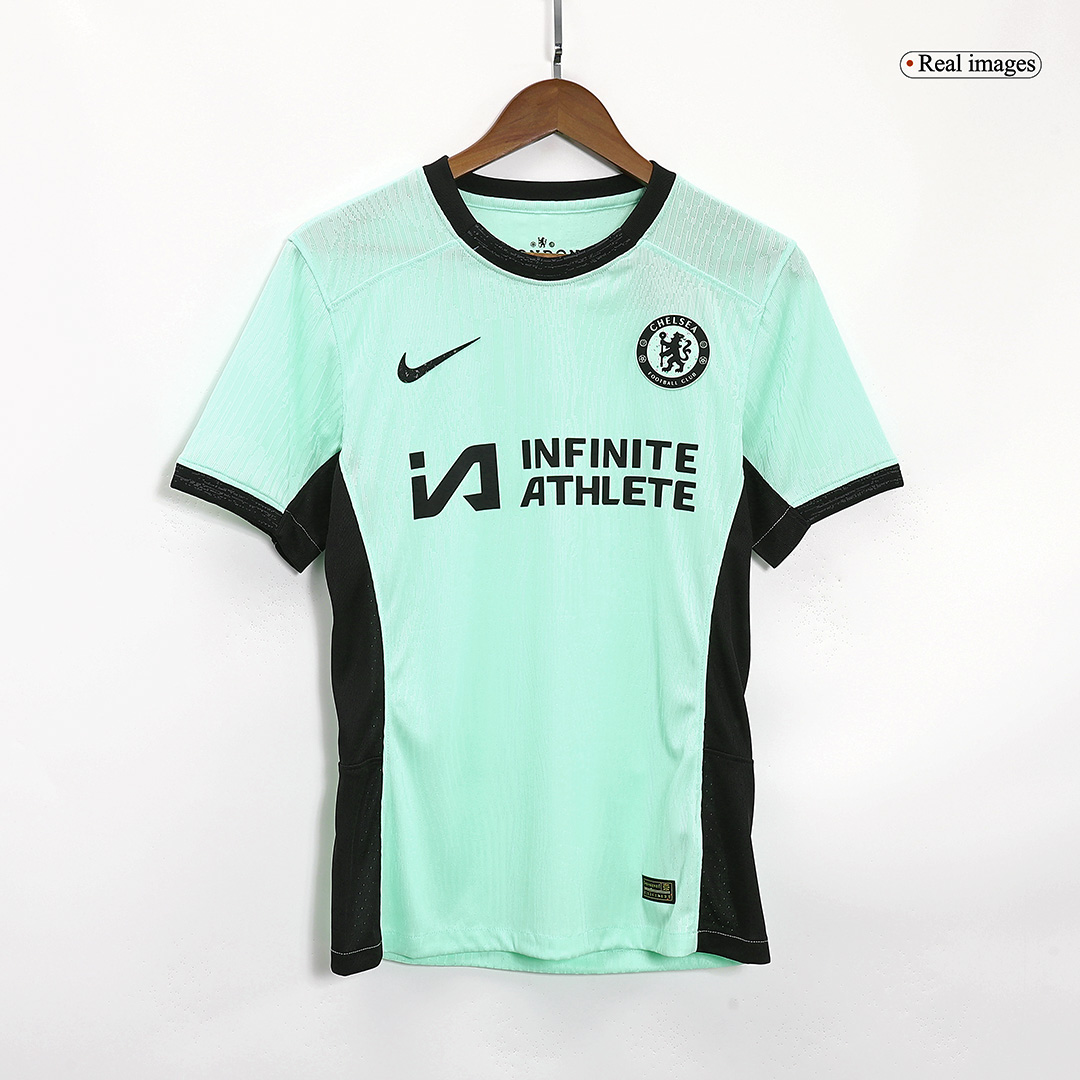 Player Chelsea third away 2023/24