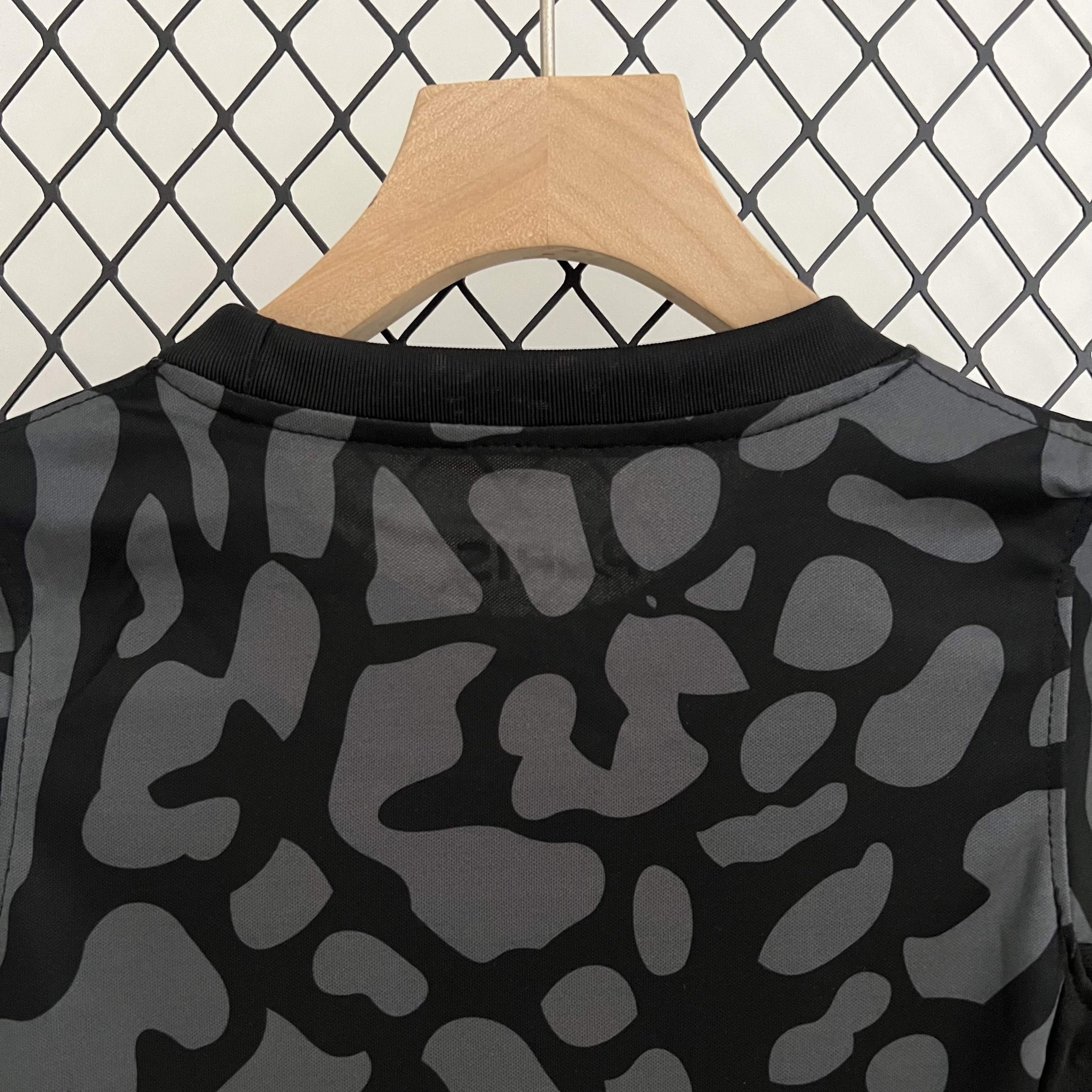 kids PSG third away 2023/24