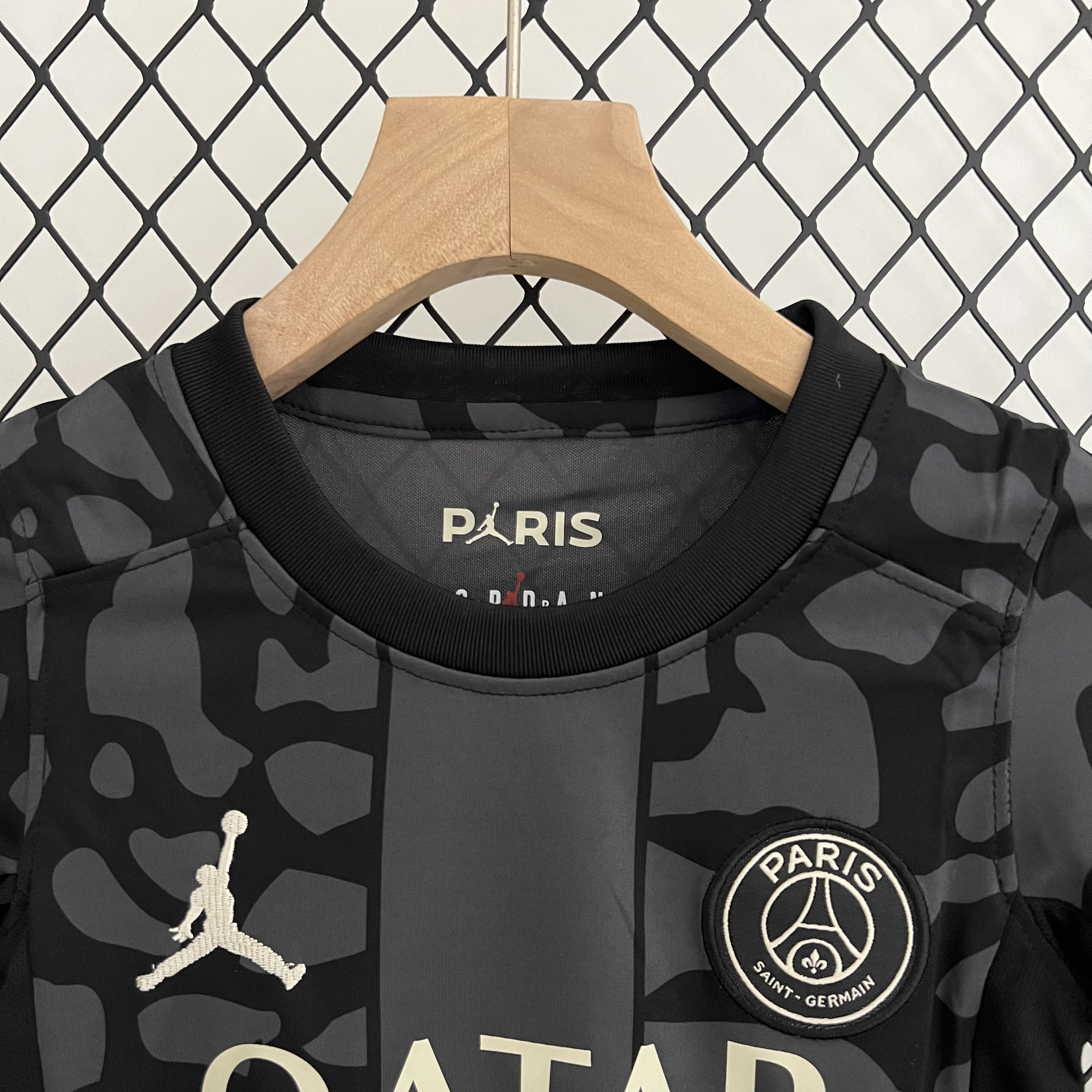 kids PSG third away 2023/24