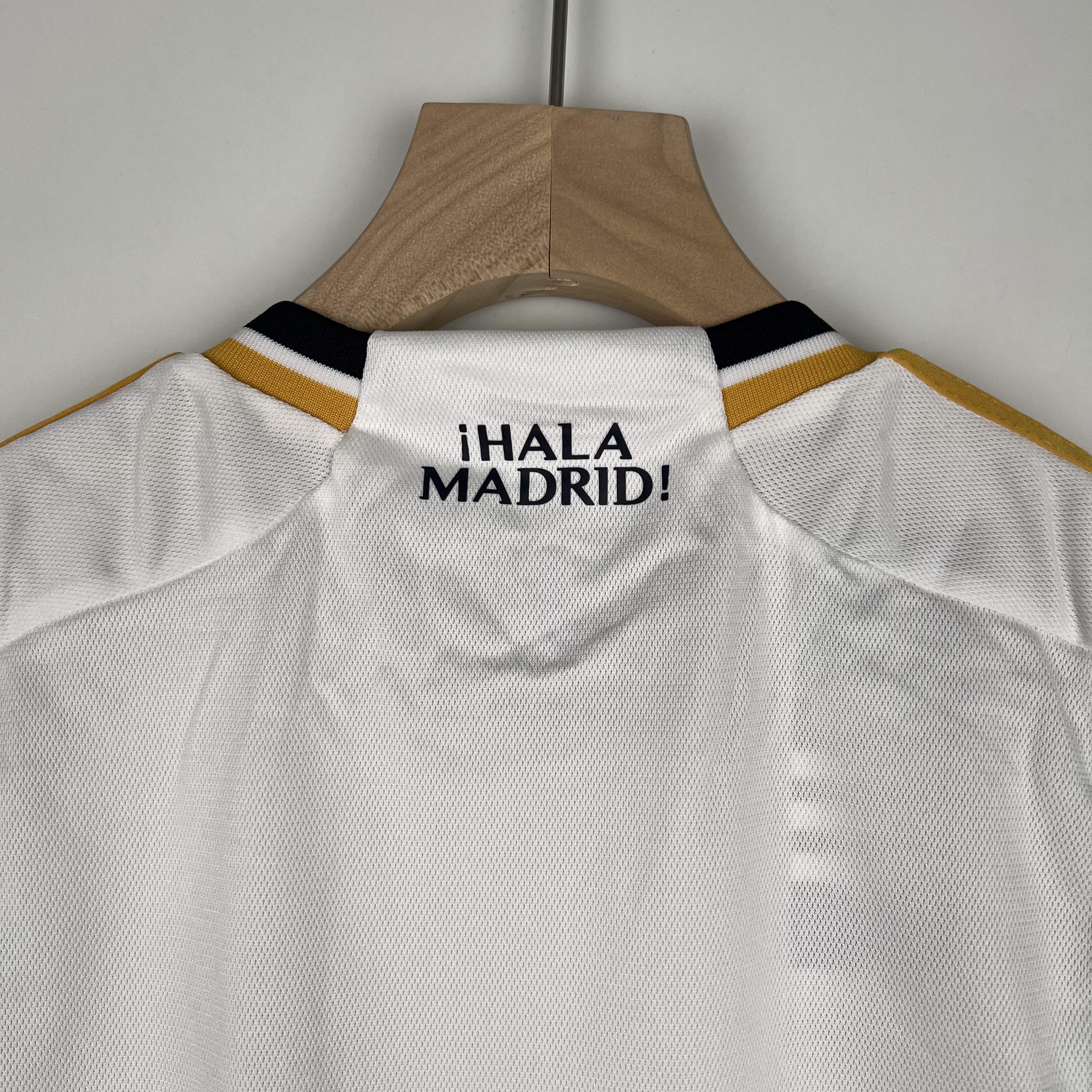 Kids Real Madrid home 2023/24
