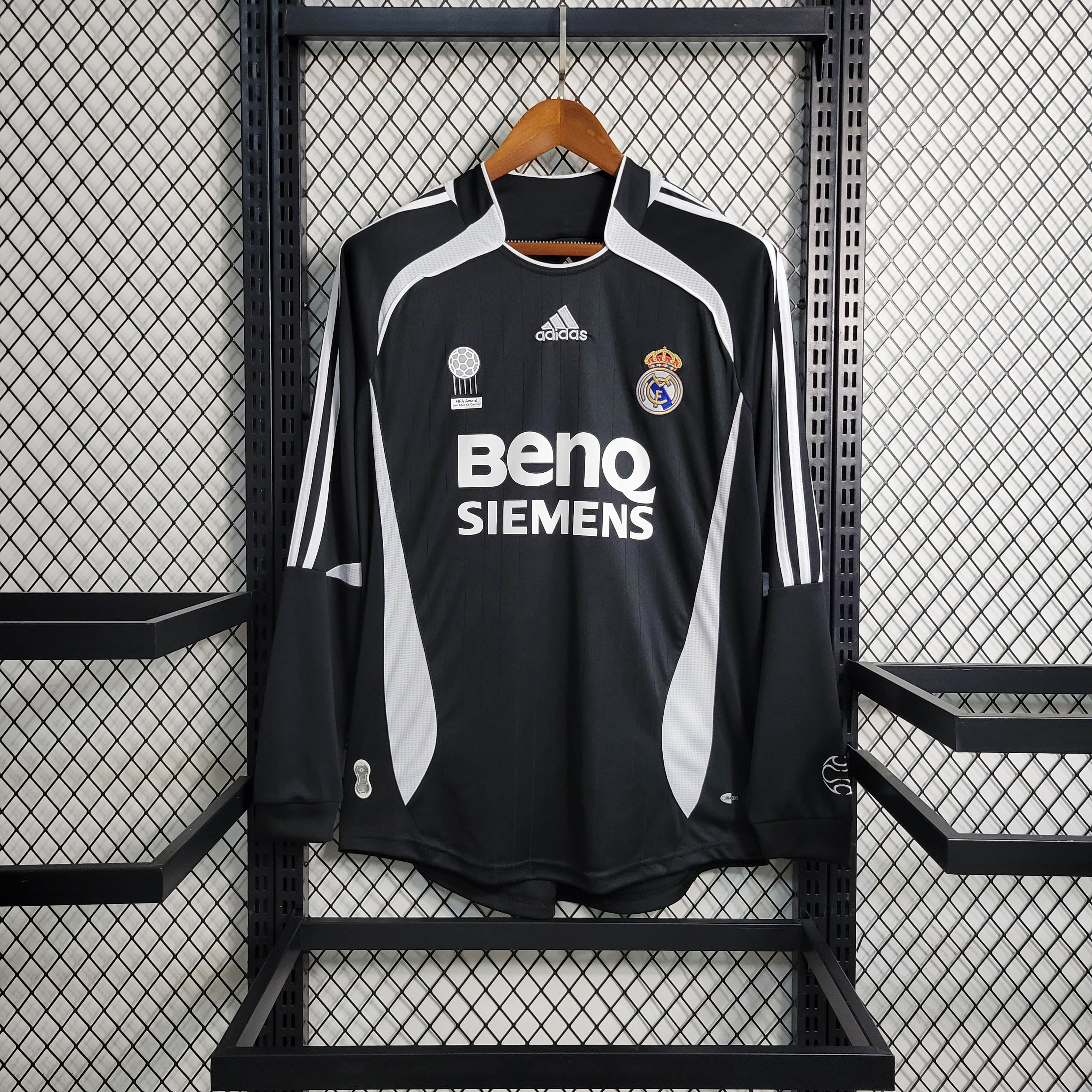 2006/2007 Retro Long Sleeve Real Madrid Away