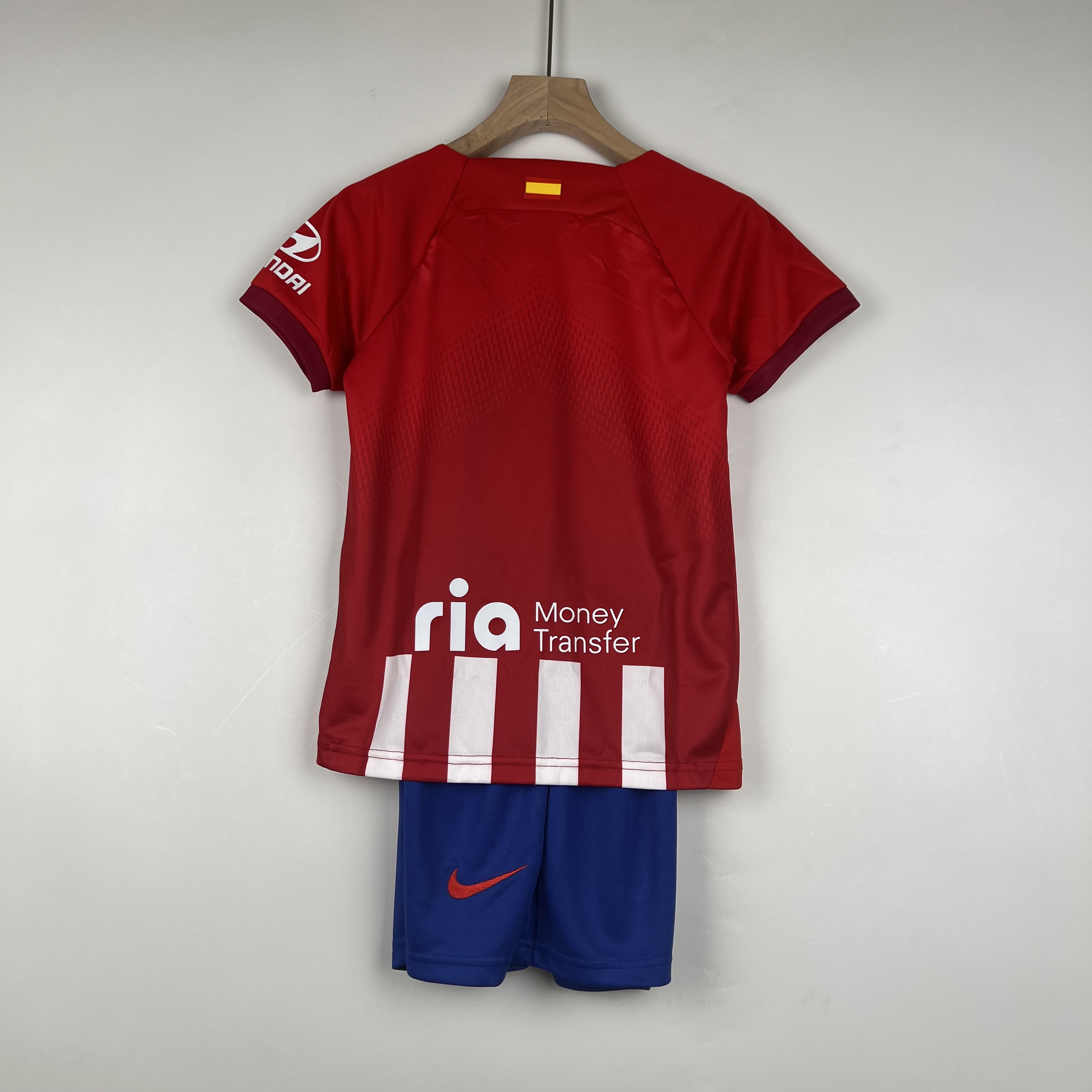 Kids Atletico Madrid home 2023/24