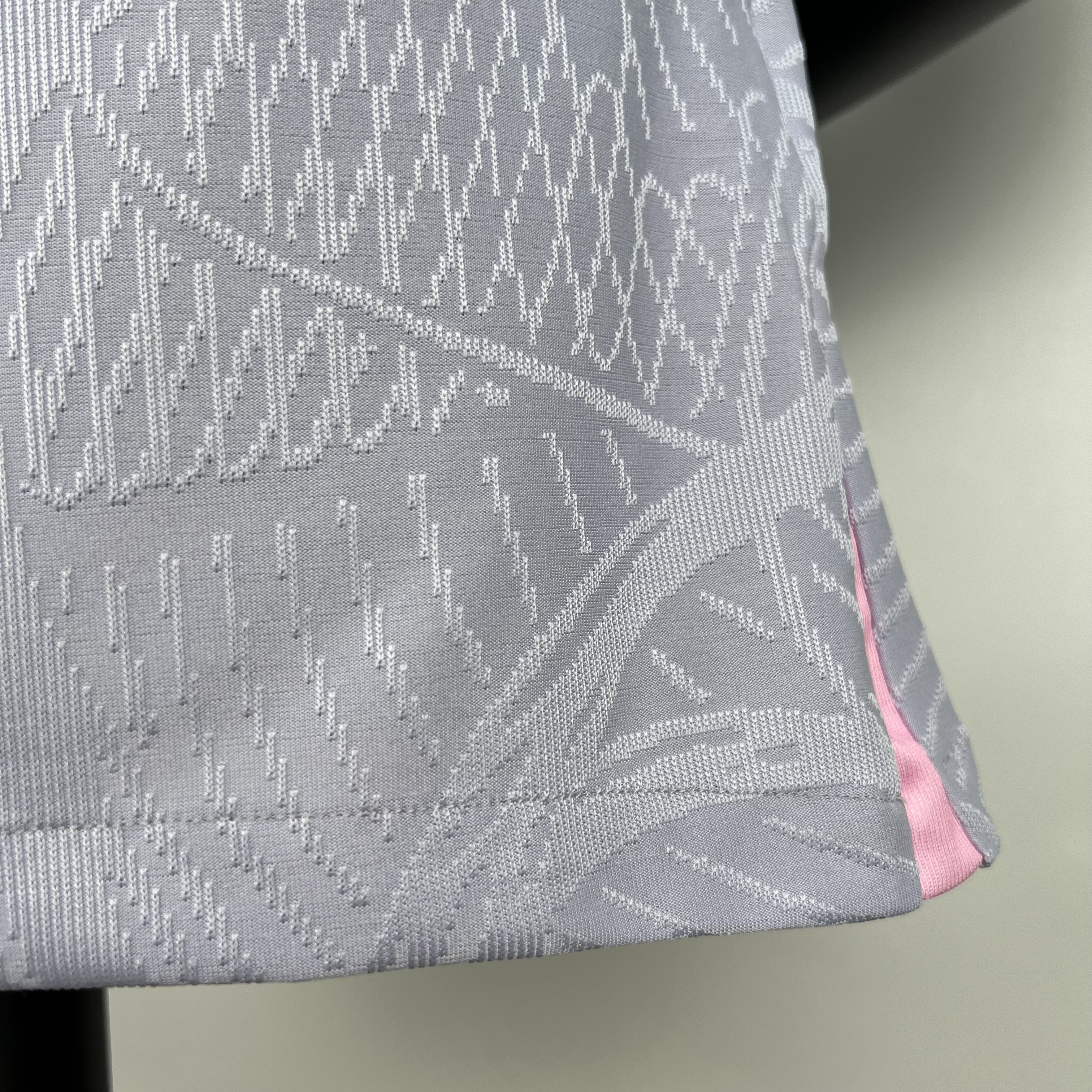 player version Tottenham Hotspur training suit 2023/24