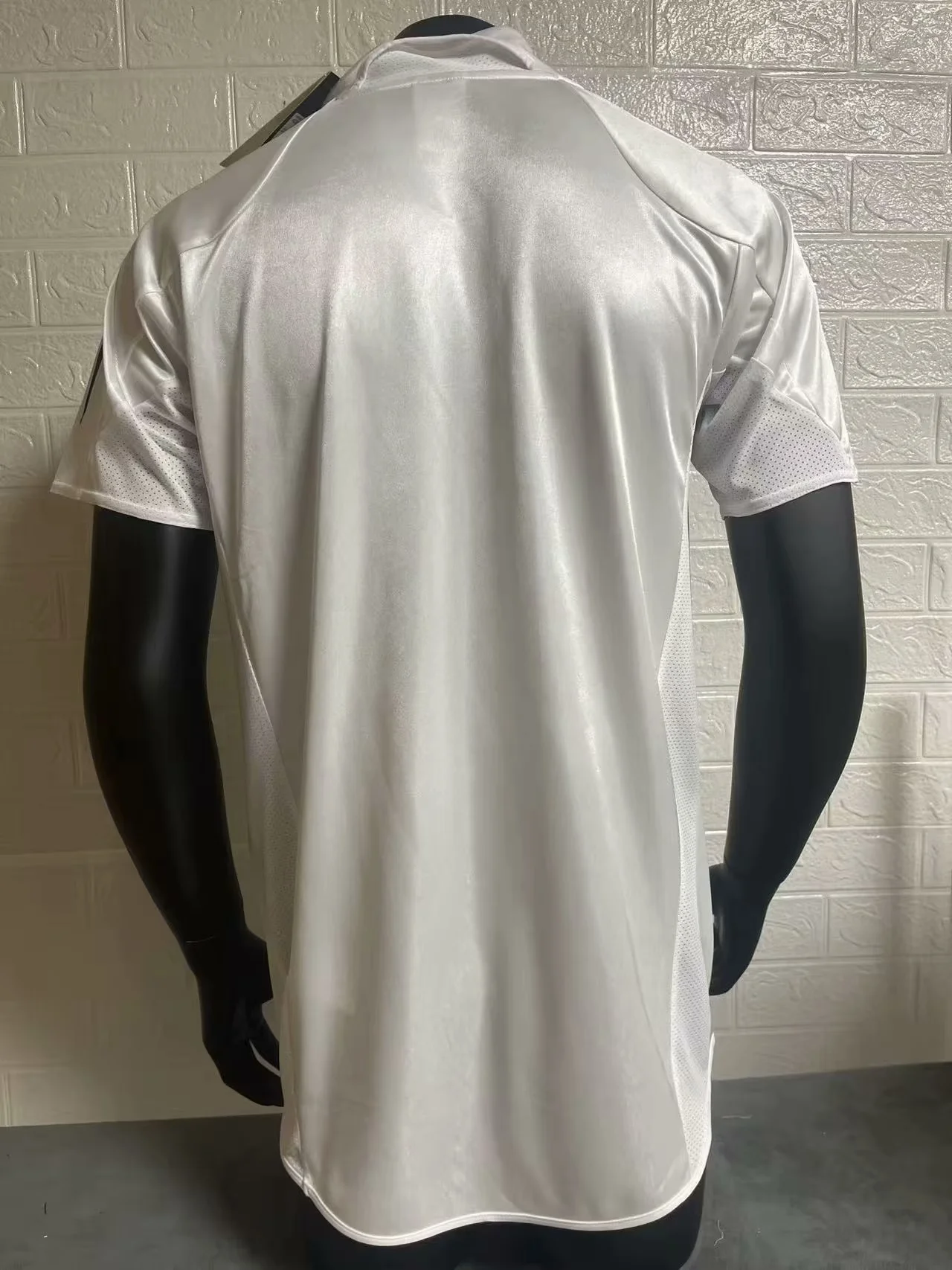 2004/2005 Retro Atletico Madrid Home Soccer Jersey 1:1 Thai Quality