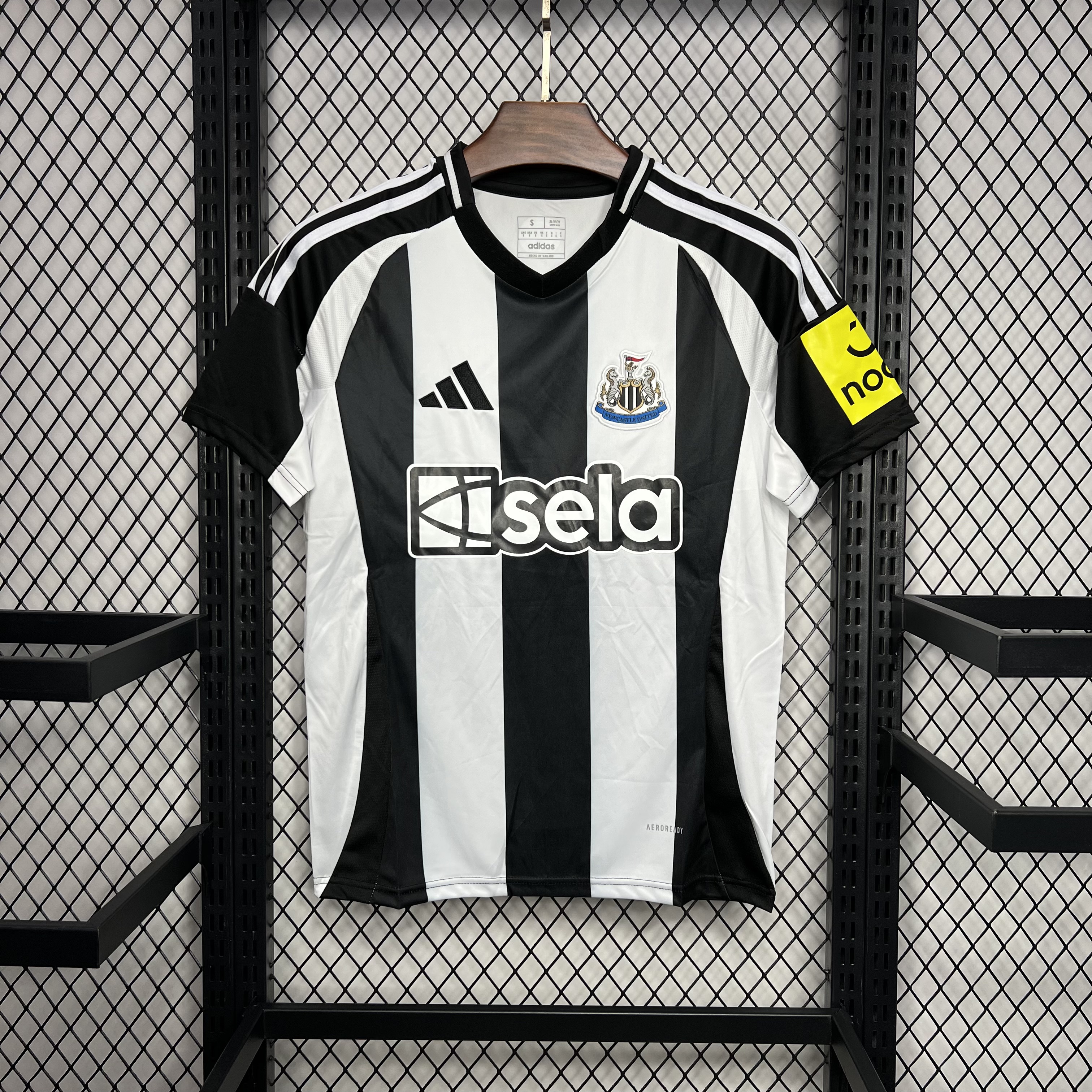 Newcastle United Home Jersey_2024_25