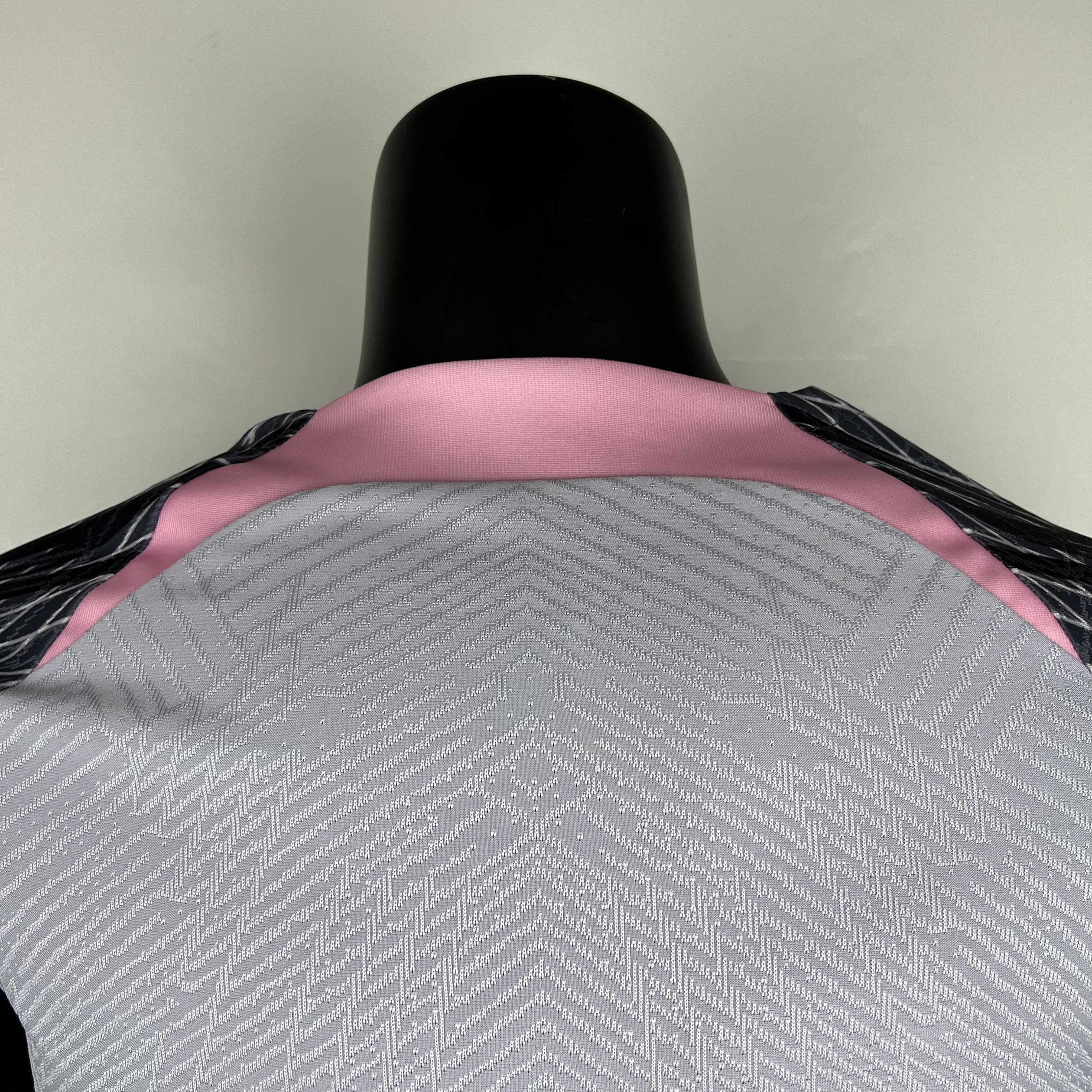 player version Tottenham Hotspur training suit 2023/24