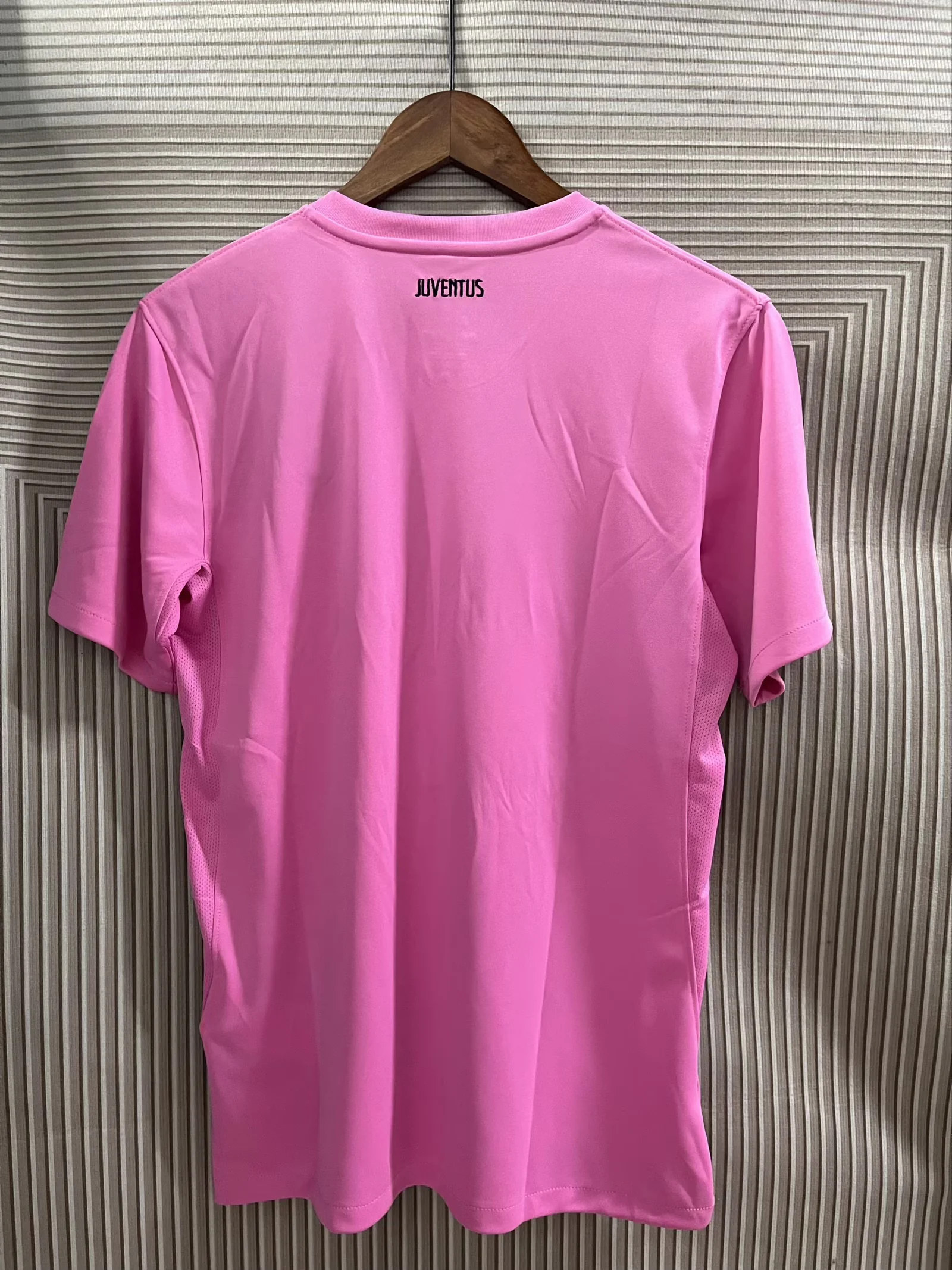 2012 Retro Juventus Away Pink Soccer Jersey 1:1 Thai Quality