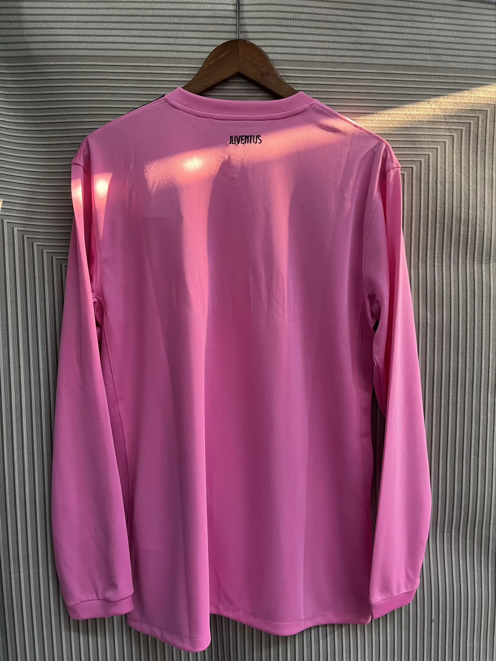 2012 Retro Long Sleeve Juventus Away Pink Soccer Jersey 1:1 Thai Quality