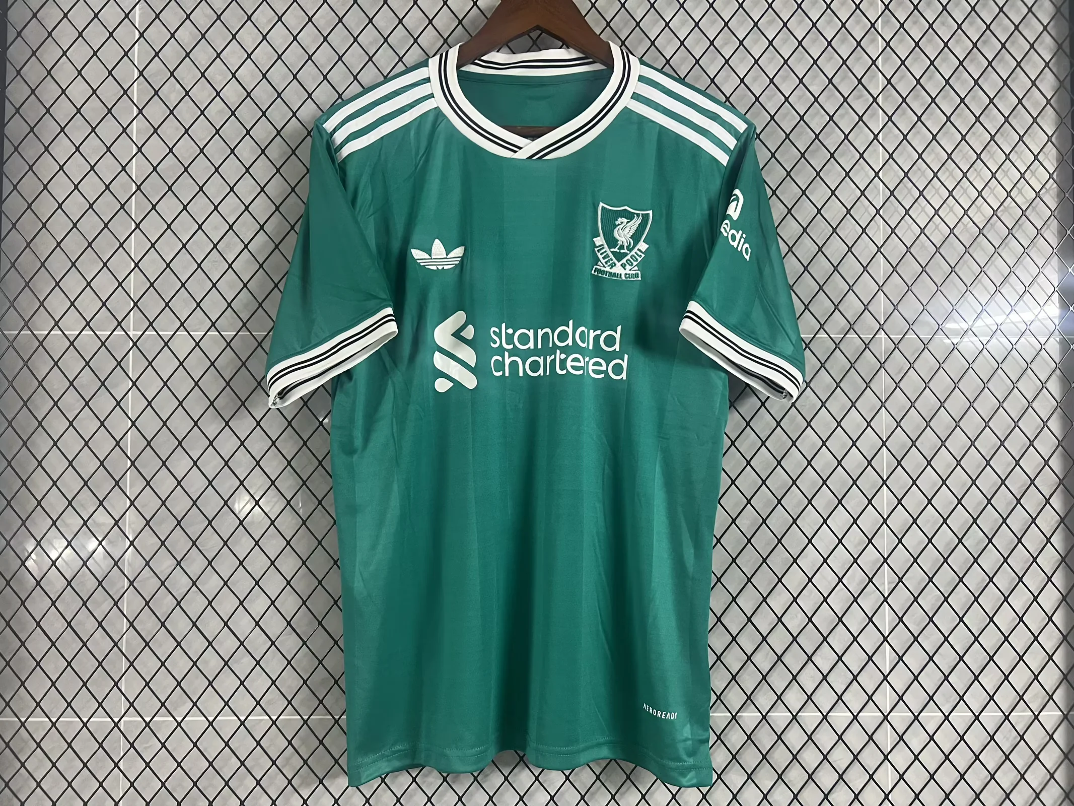2025/2026 Liverpool FC third Green  Football Shirt 1:1 Thai Quality
