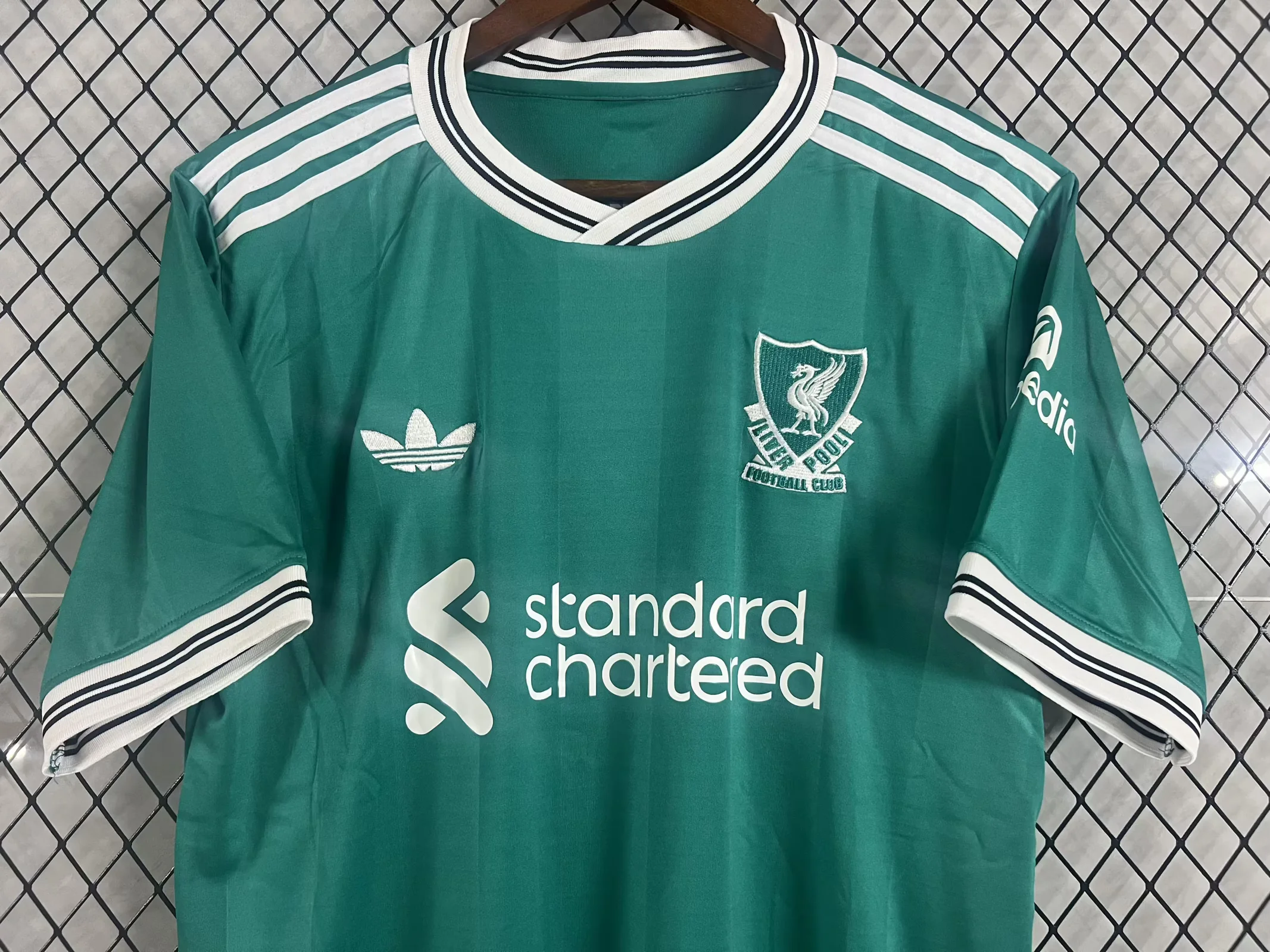 2025/2026 Liverpool FC third Green  Football Shirt 1:1 Thai Quality