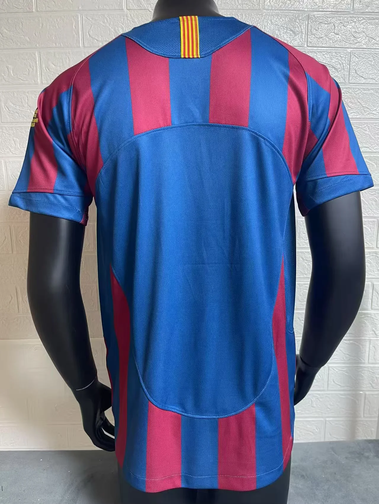 2005/2006 Retro Barcelona Home Football Shirt UEFA Champions League 1:1 Thai Quality