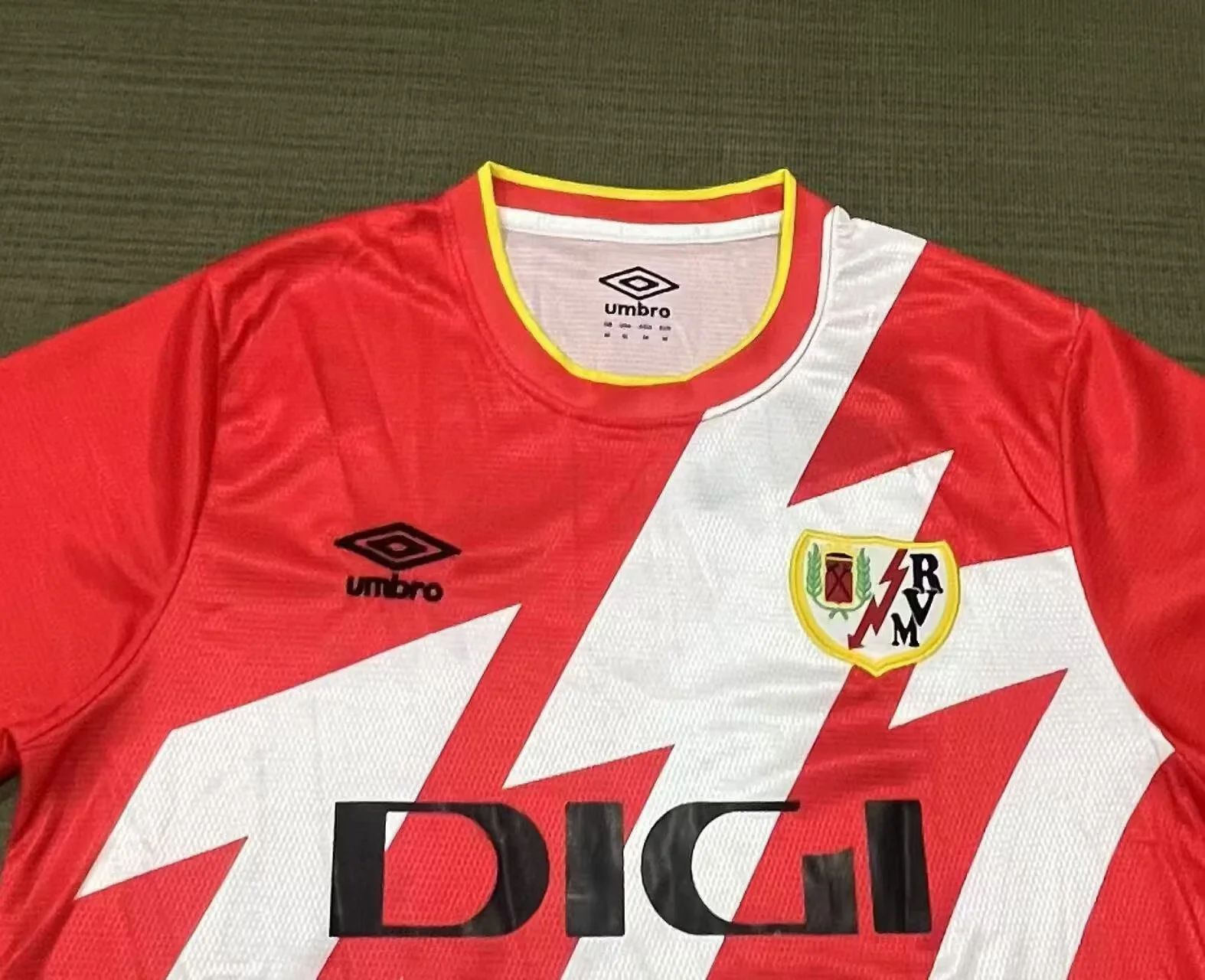 2025 Rayo Vallecano Home Red Football Shirt 1:1 Thai Quality