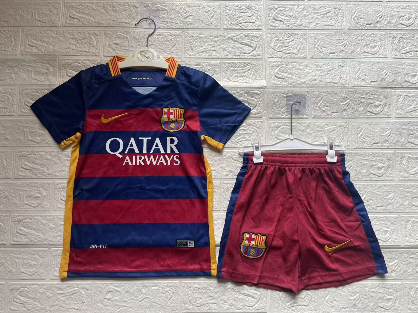 2015/2016 Retro Barcelona Home Red Football Shirt