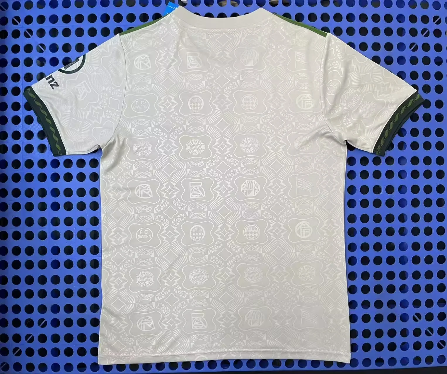 2025 Bayern Munich Oktoberfest Beige White Fans Football Shirt 1:1 Thai Quality