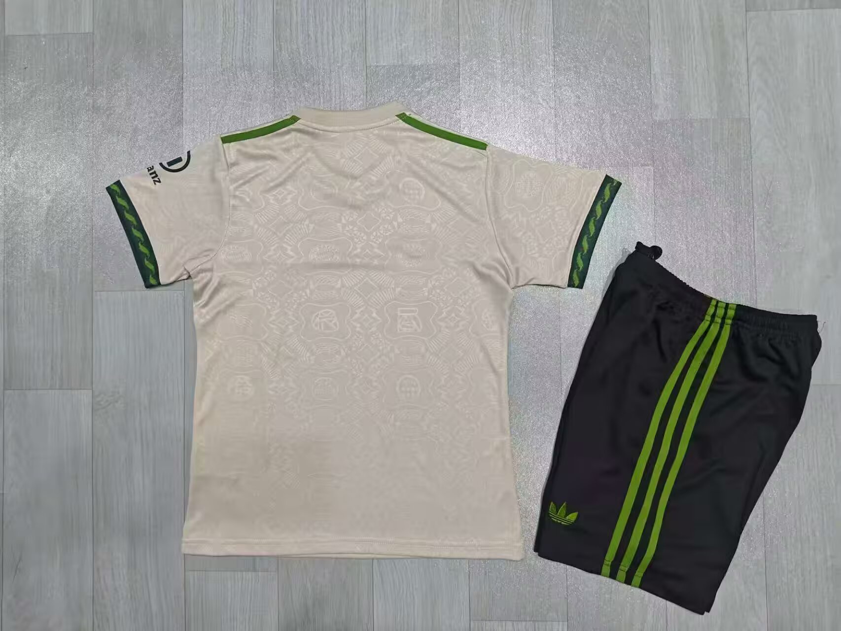 2025/2026 Bayern Munich Home White Soccer Jersey 1:1 Thai Quality Kids Size