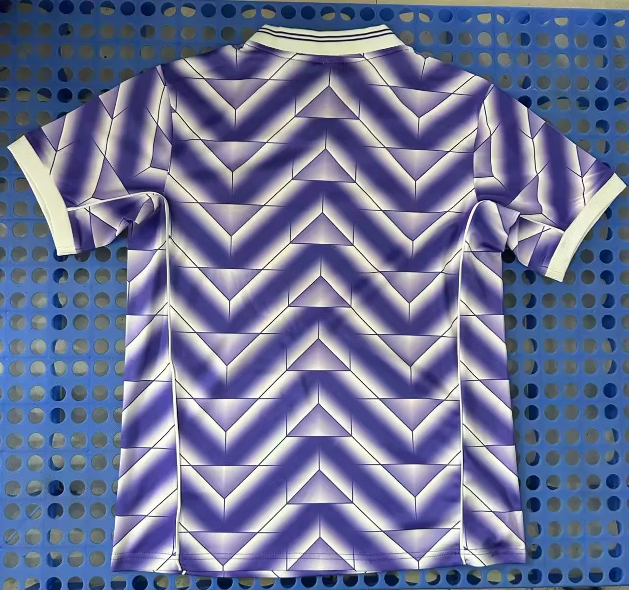 2025-26 Real Madrid Retro Levver Purple fans Soccer jersey 1:1