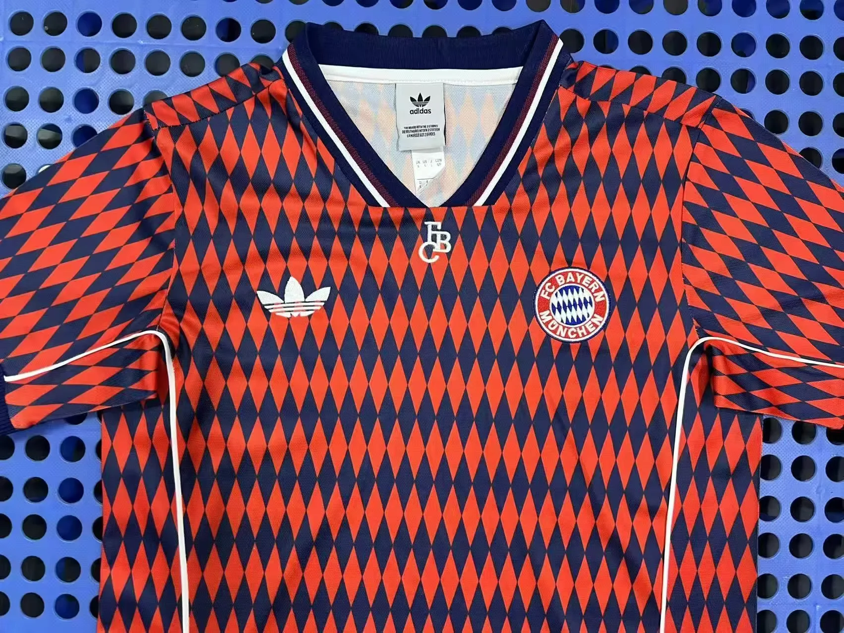 2025 Bayern Munich Retro Home Red Football Shirt 1:1 Thai Quality