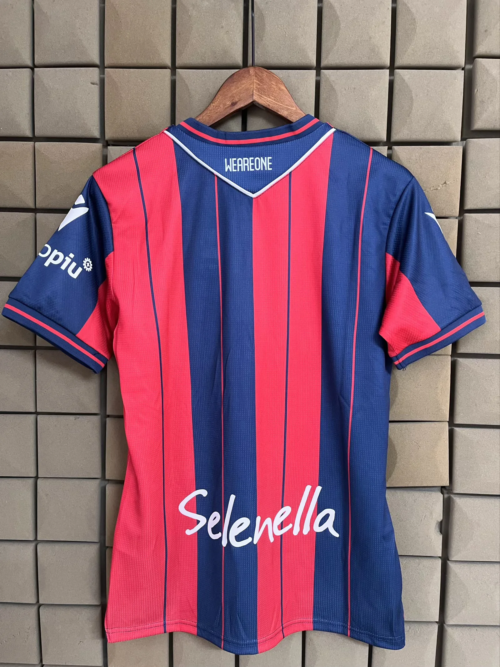 2025/2026 Bologna Home Red and Black  Soccer Jersey 1:1 Thai Quality