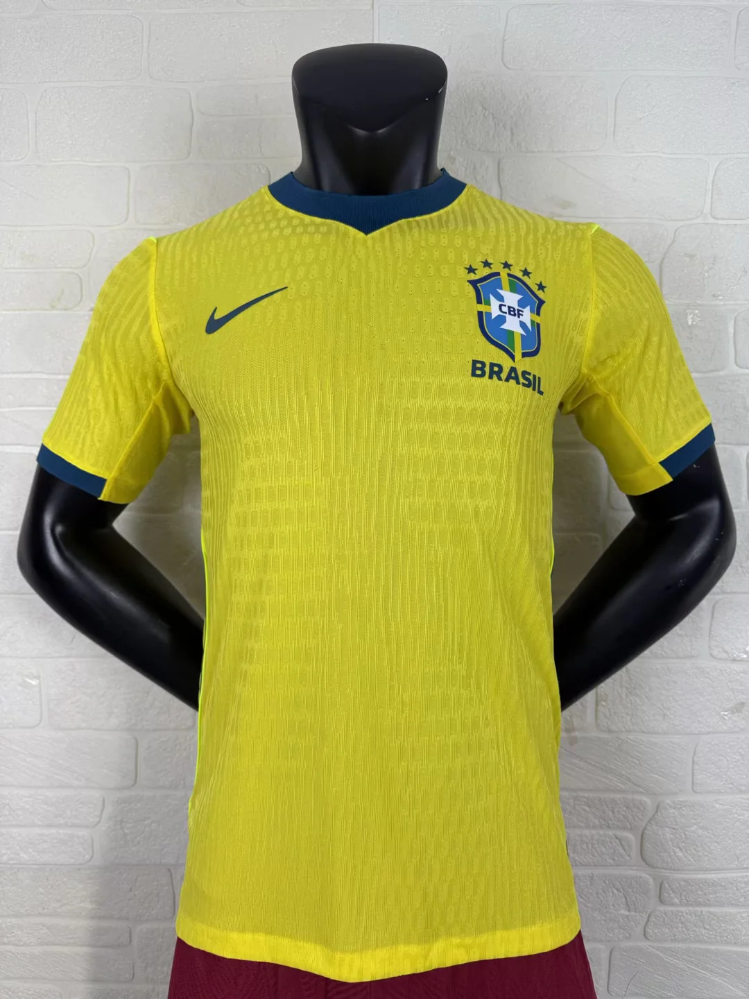 2026-27 Player Version Brazil Yellow Football Shirt 1:1 Thai Quality