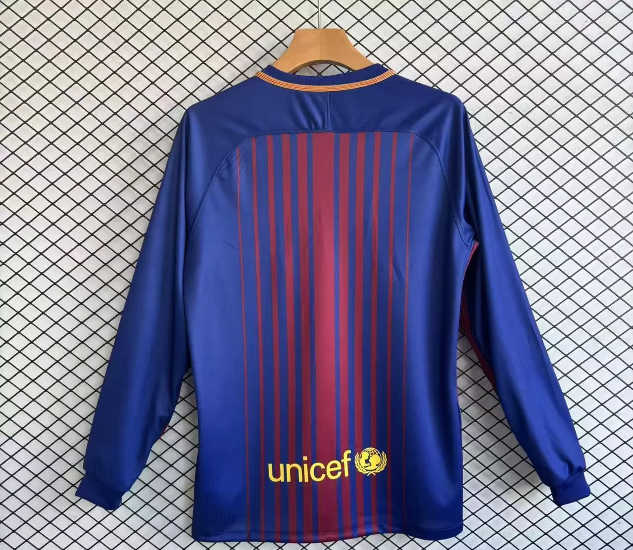 2017/2018 Retro Long Sleeve Barcelona Home Football Shirt 1:1 Thai Quality