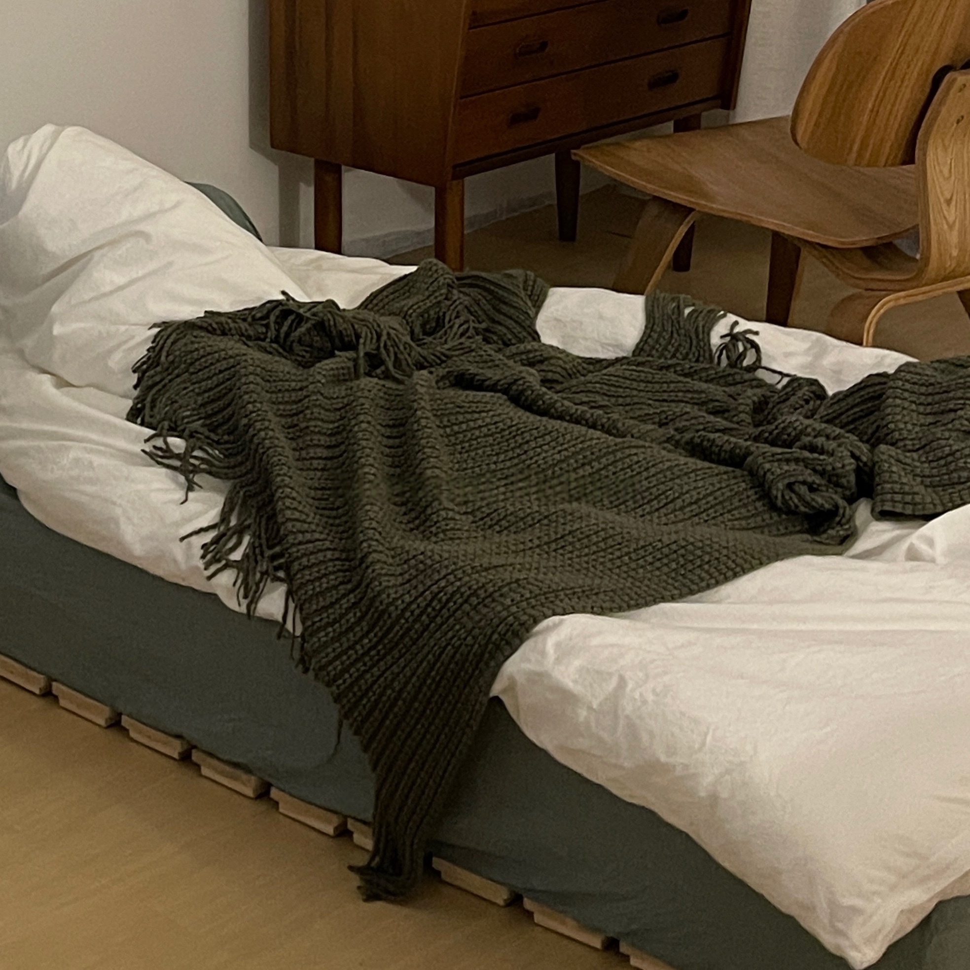 Instagram-Worthy Knit Throw Blanket