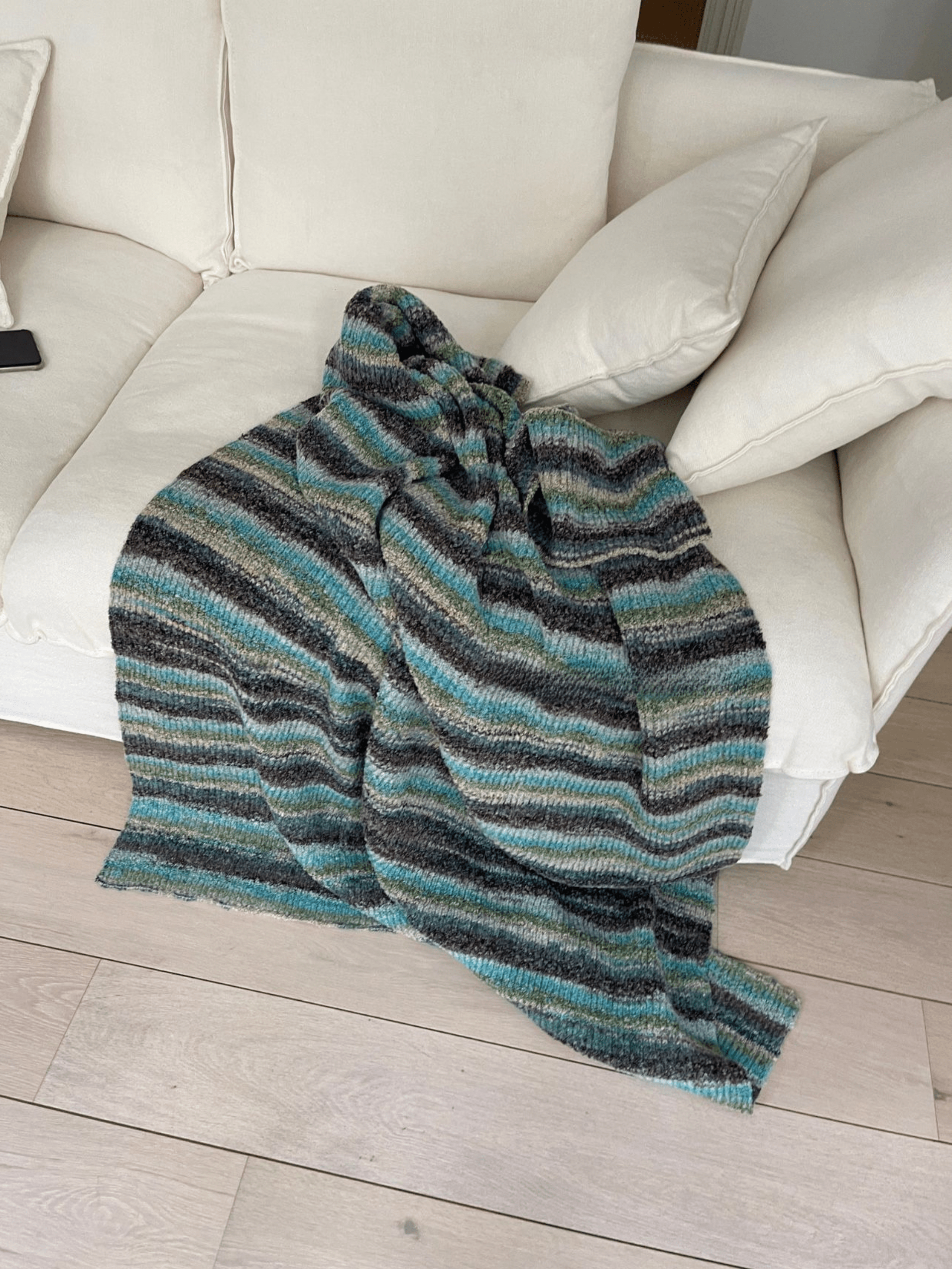 French Vintage Throw Blanket