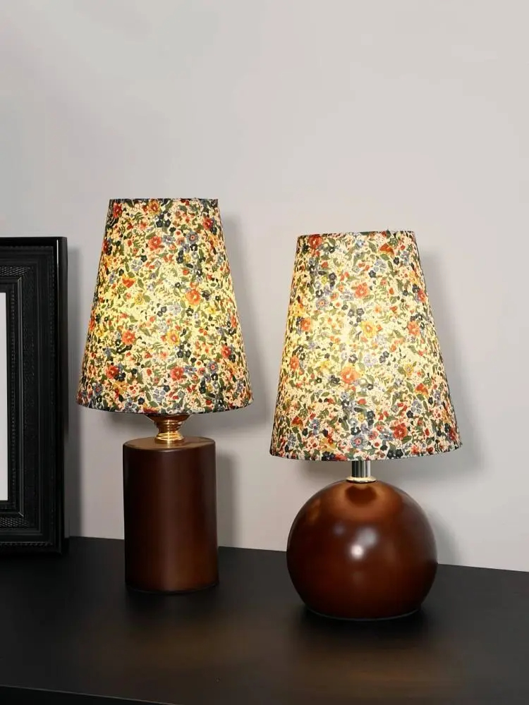 Retro Floral Accent Lamp