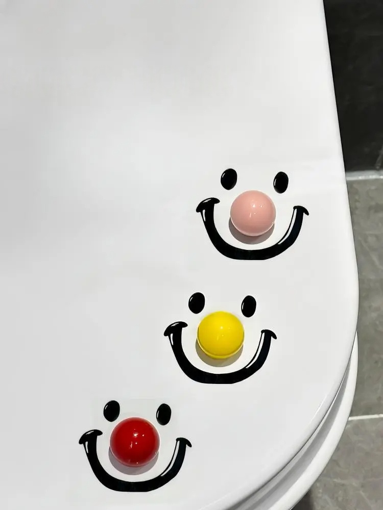 Smiling Face Toilet Lid Lifter