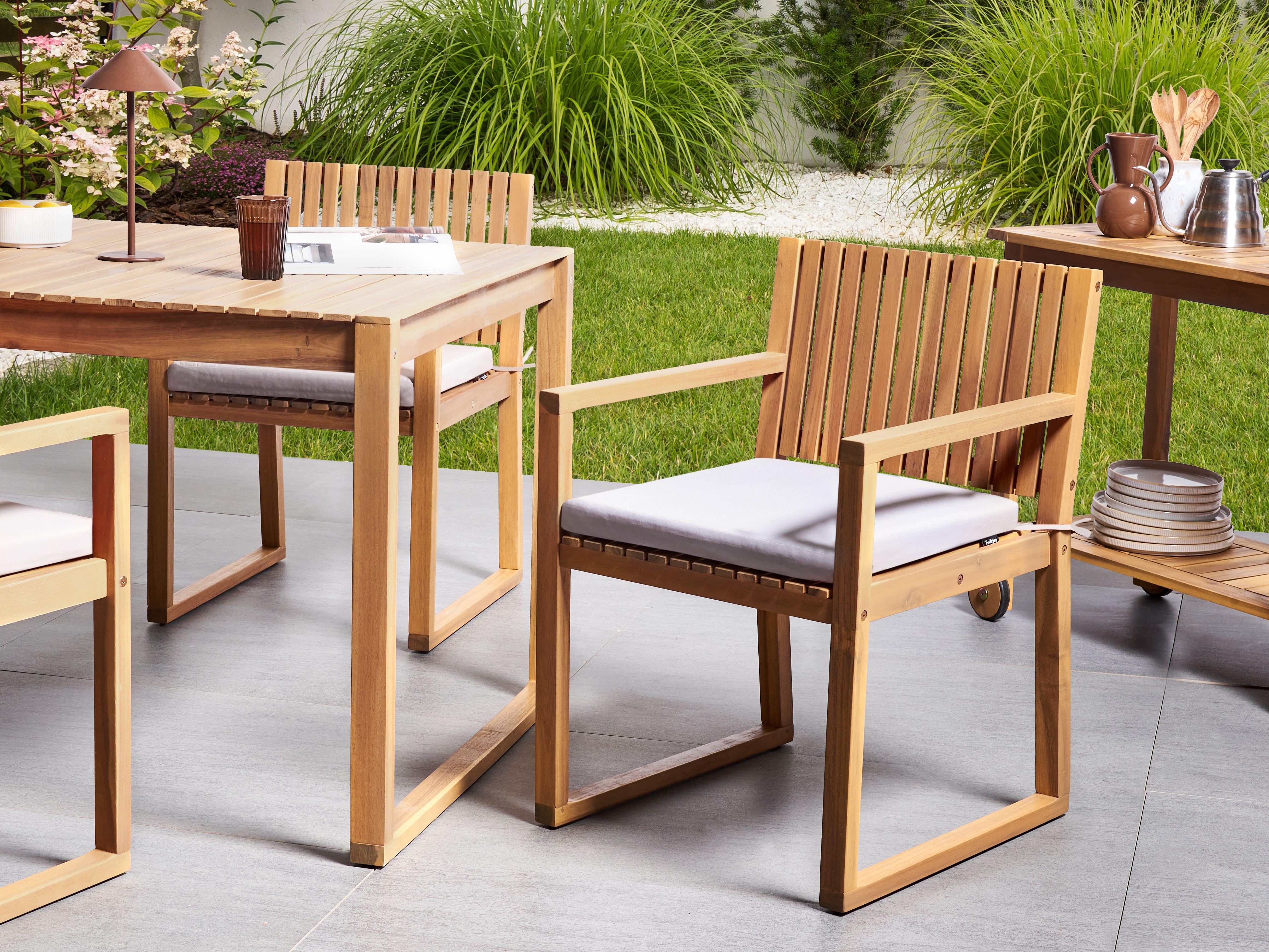 Beliani Gartenstuhlkissen 8er Set aus Polyester Modern SASSARI PREMIUM