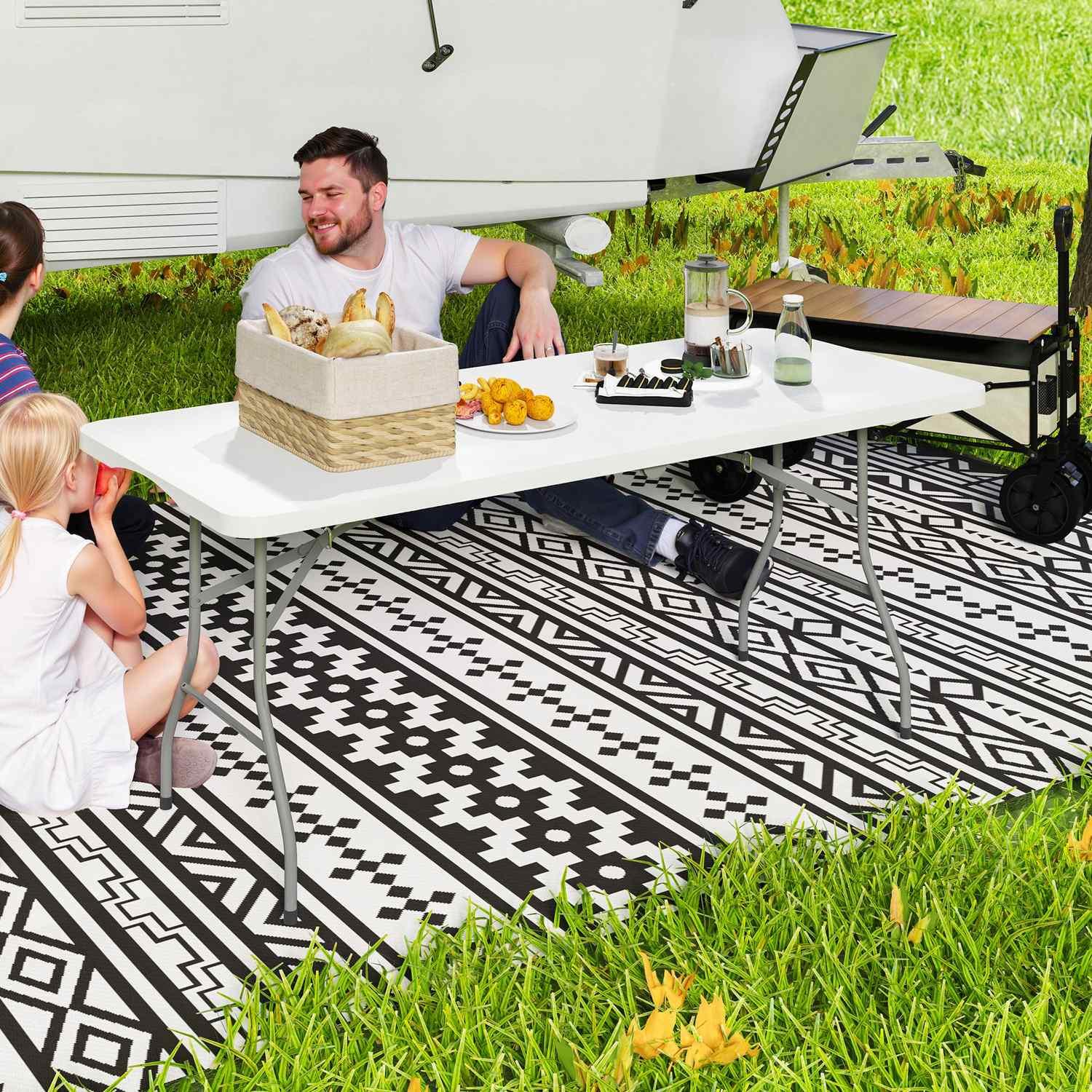 Northio Gartentisch Klappbar 180 x 74 cm Wetterfest Buffettisch mit Tragegriff Klapptisch Campingtisch für Garten Terrasse und Balkon Weiß Aosom