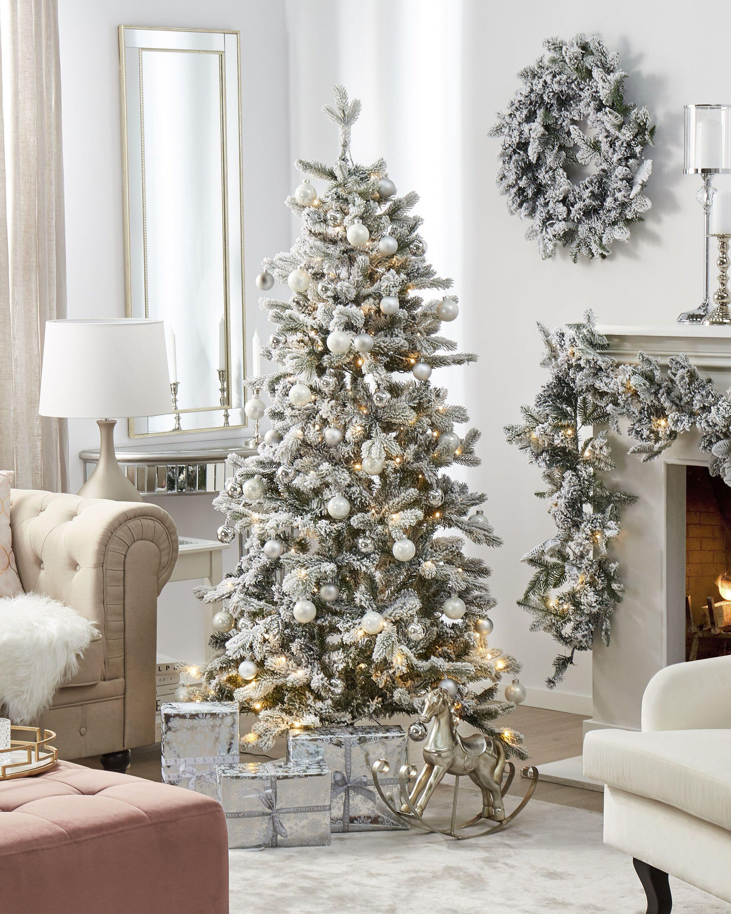 Beliani Künstlicher Weihnachtsbaum mit Schnee aus PVC TATLOW