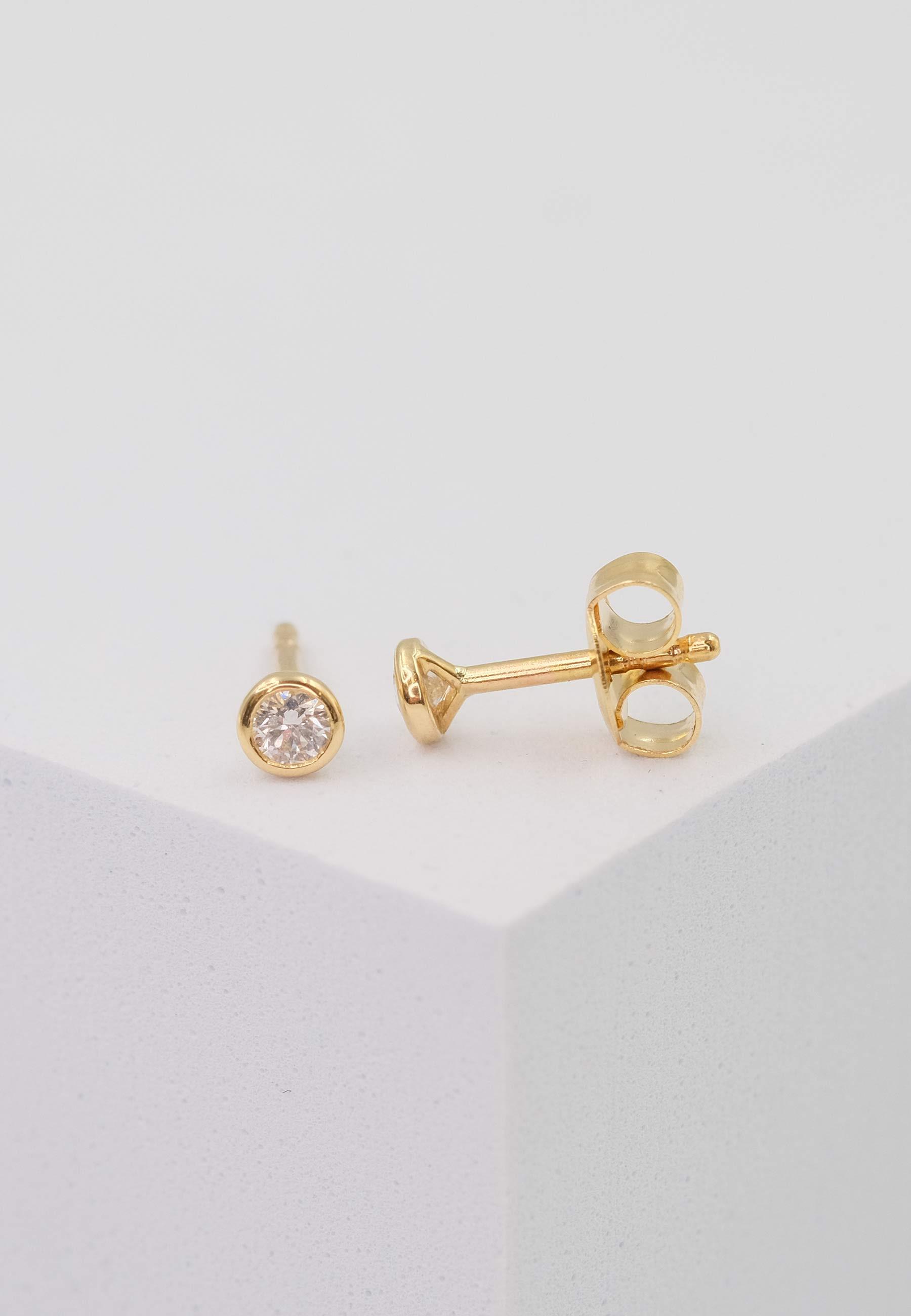 MUAU Schmuck Solitär Ohrstecker Zargen-Fassung Gelbgold 750 Brillanten 0.15ct. 5mm