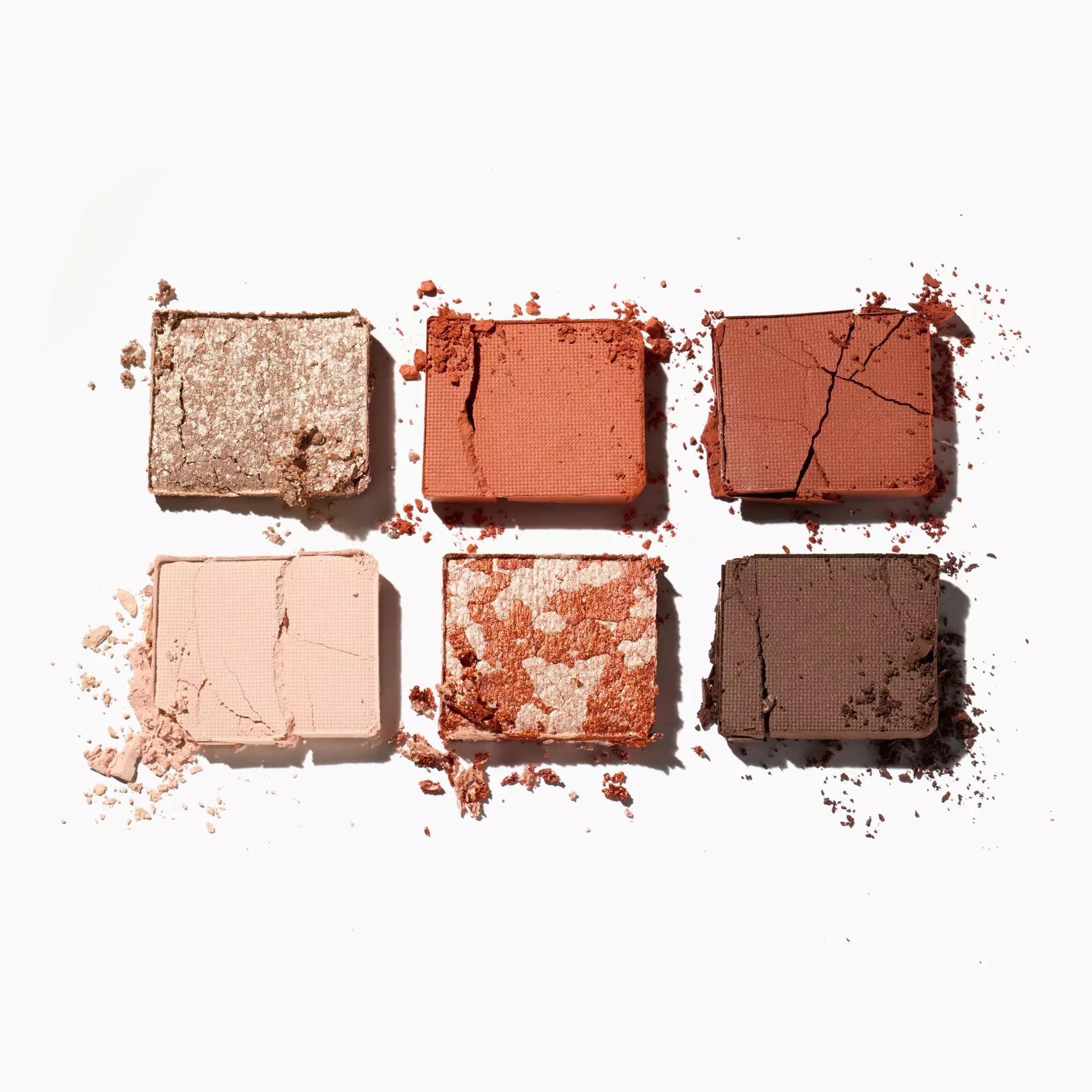 CATRICE Tiny Treasures Eyeshadow Palette