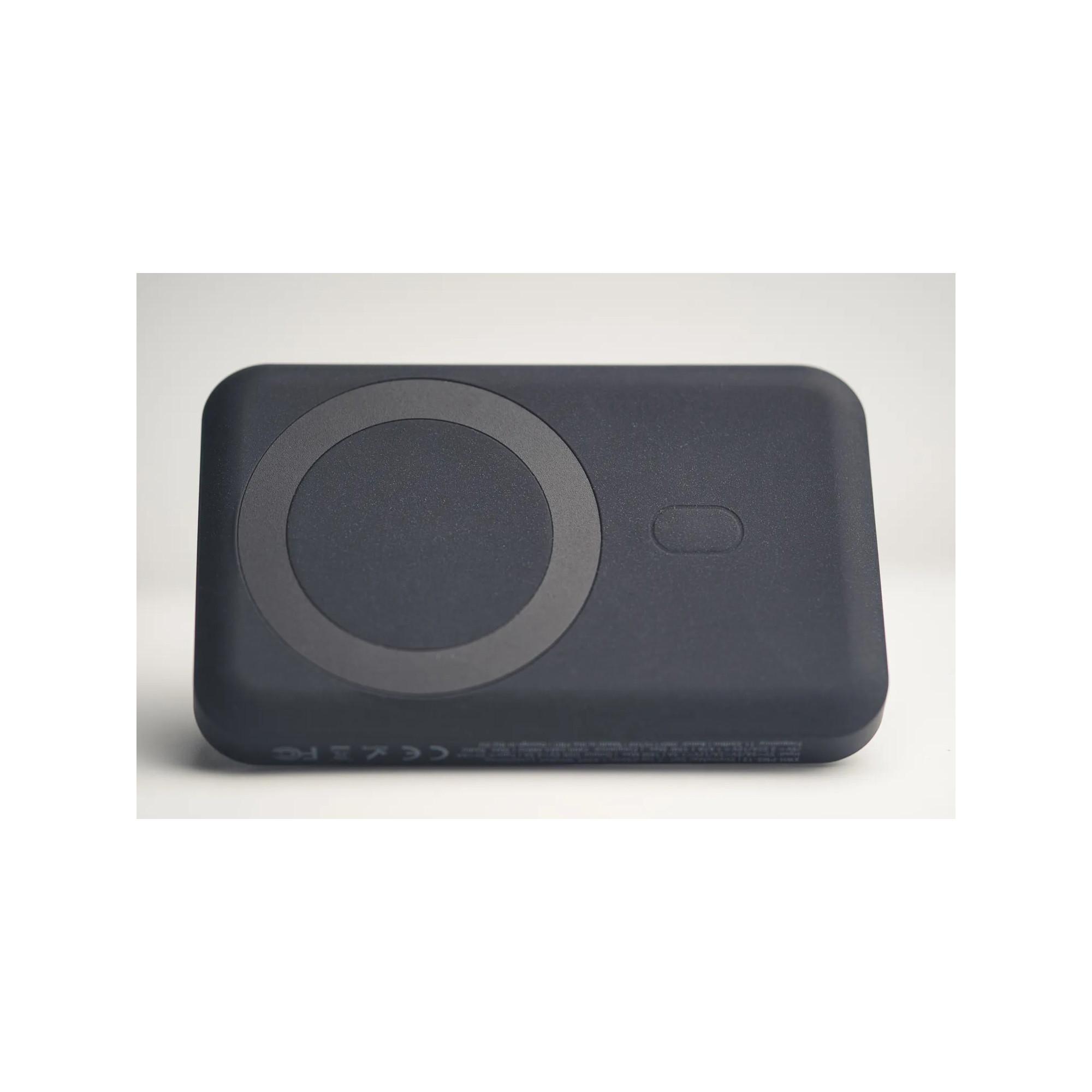 XtremeMac MAGNETIC POWERBANK 10K mAh - APPLE MAGSAFE COMPATIBLE Powerbank mit induktive Ladestation\n