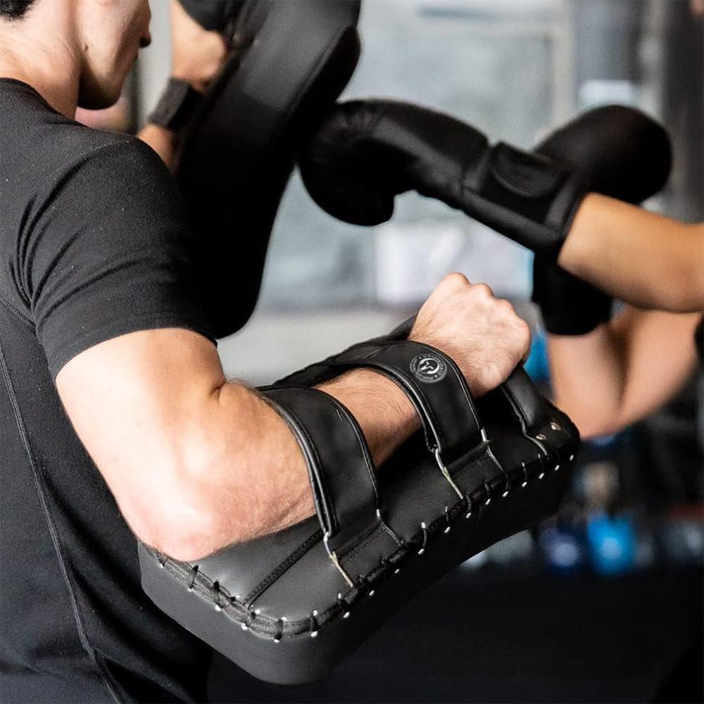 Omada Omada Kunstleder-Schild / -Tritt-Pao