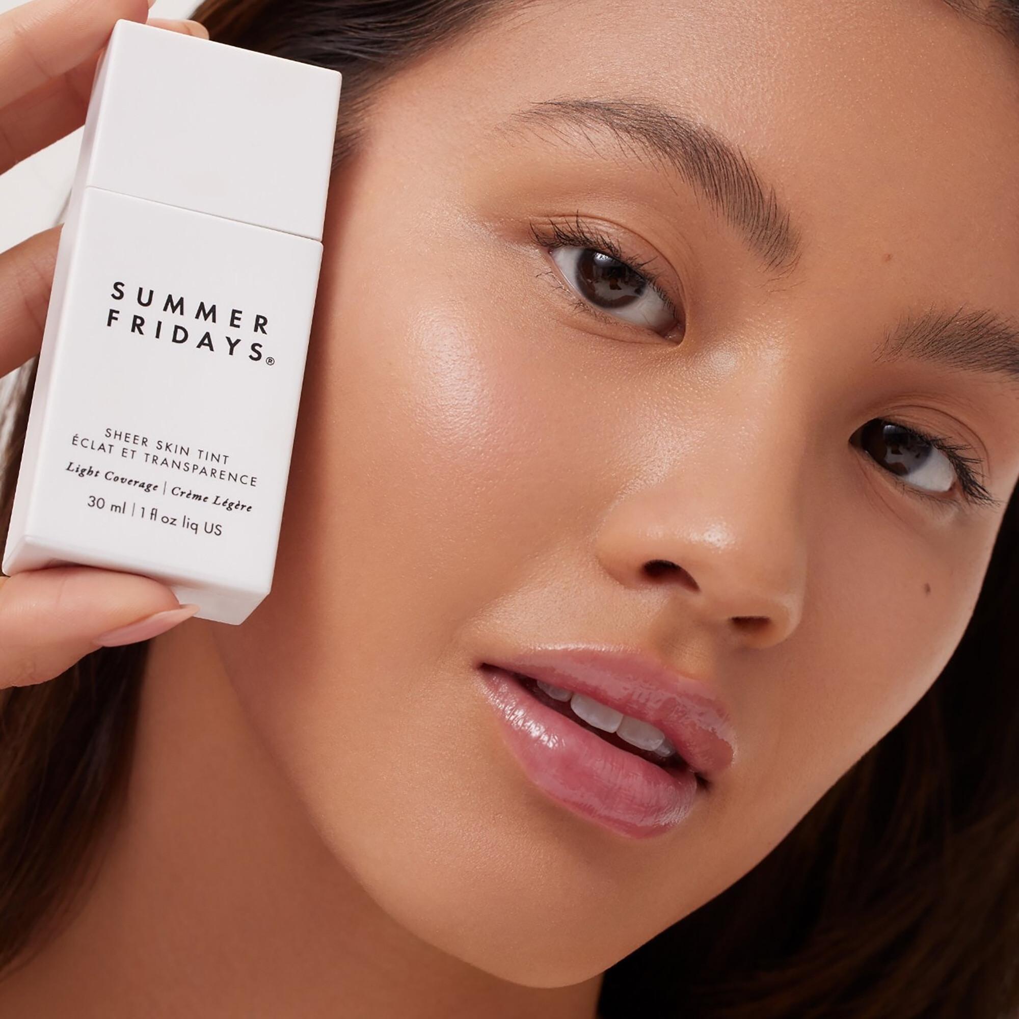 SUMMER FRIDAYS Sheer Skin Tint - Hyaluronsäure + Squalan