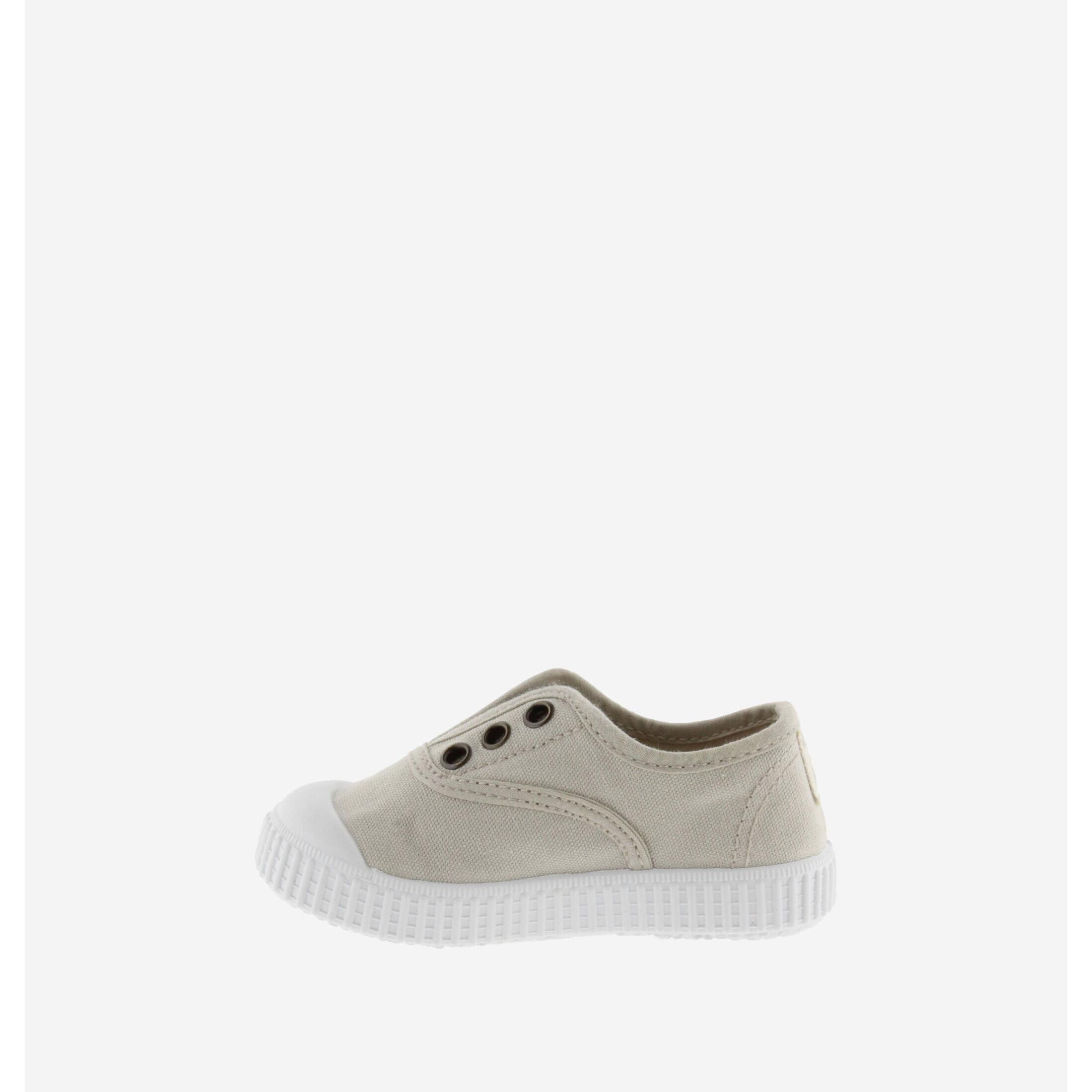 Victoria sneakers 1915