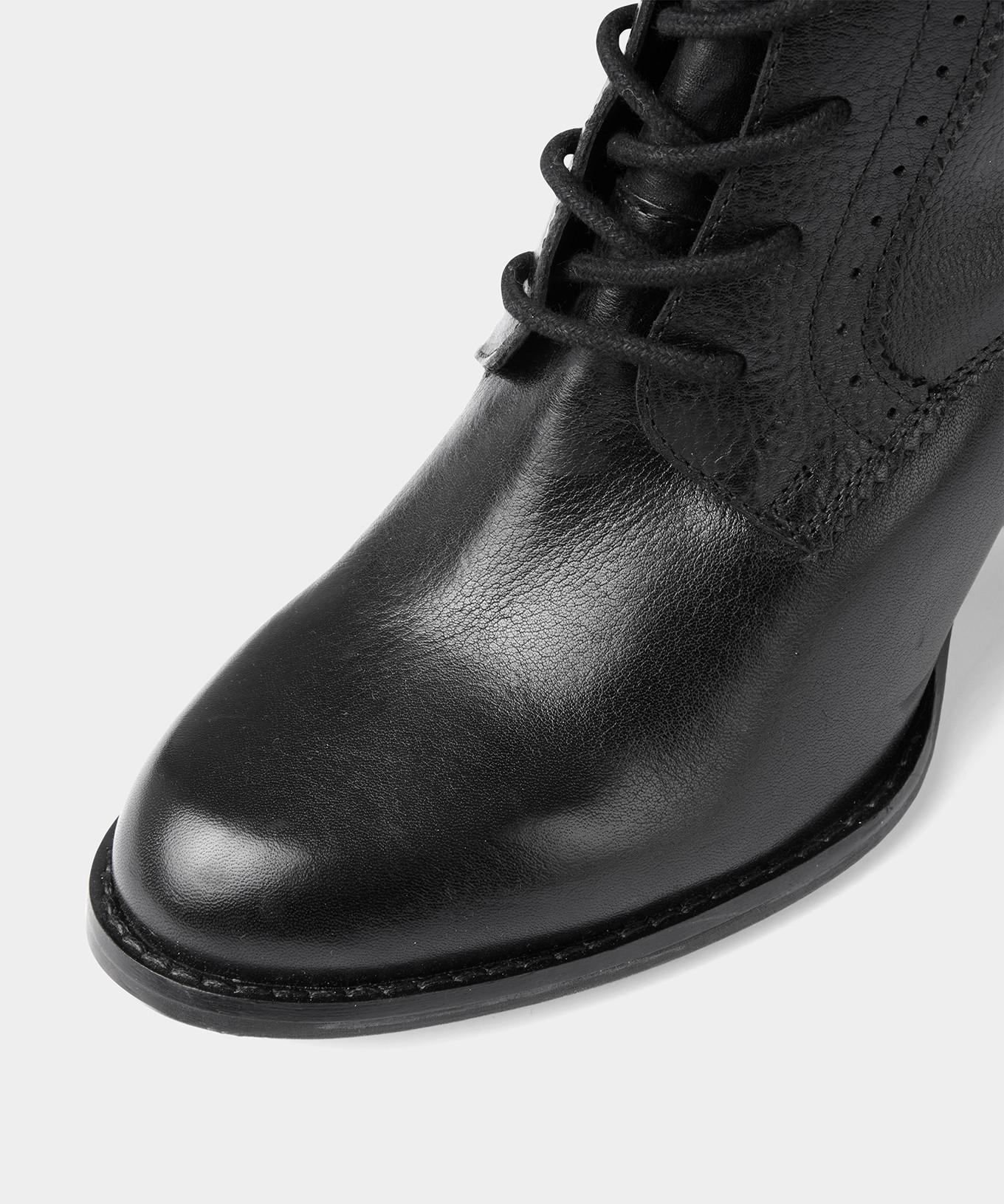 Joe Browns Geprägte Lederstiefel mit Seitenreißverschluss & Schnürung