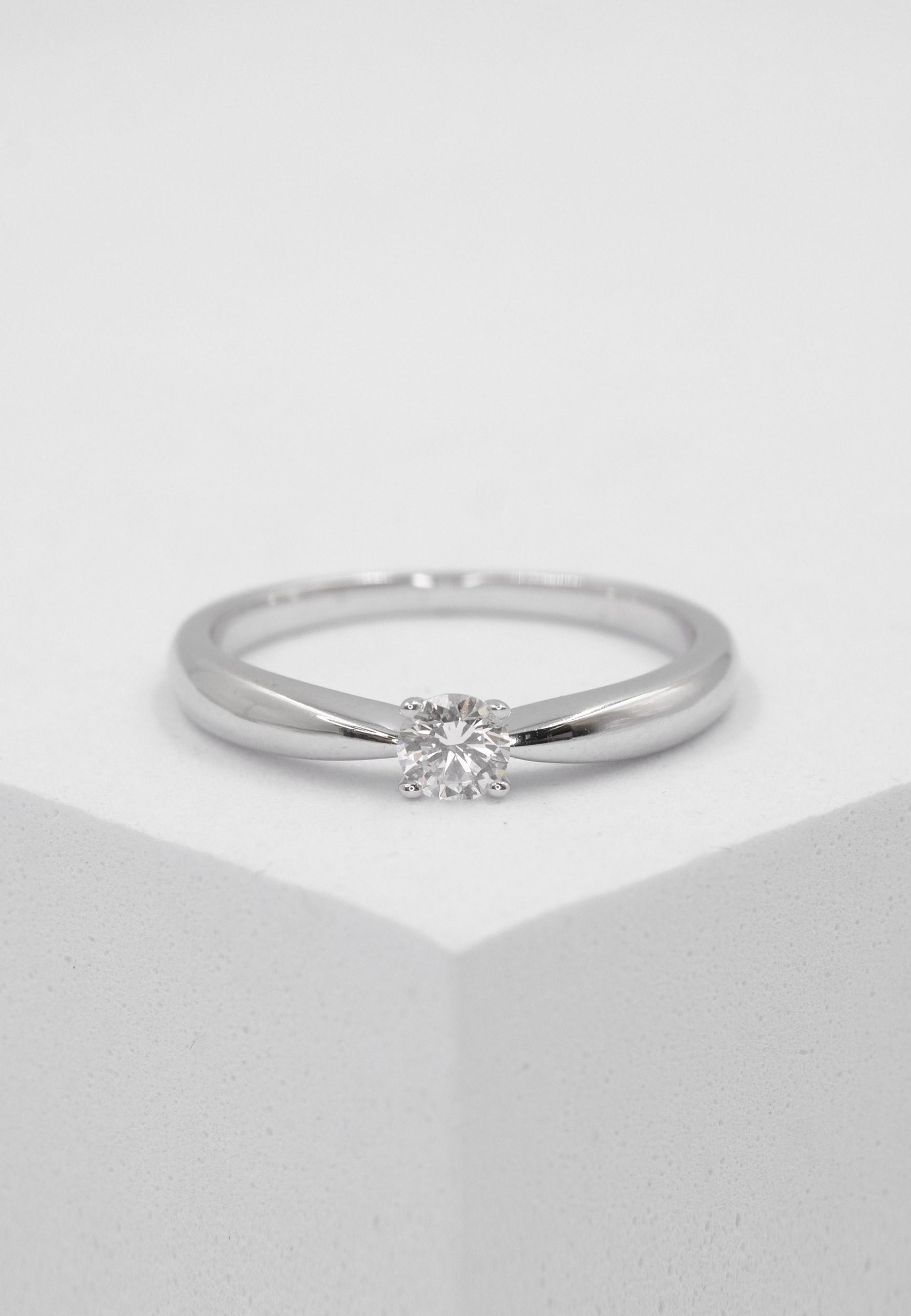 MUAU Schmuck Solitaire Ring Diamant 0.20ct. Weissgold 750