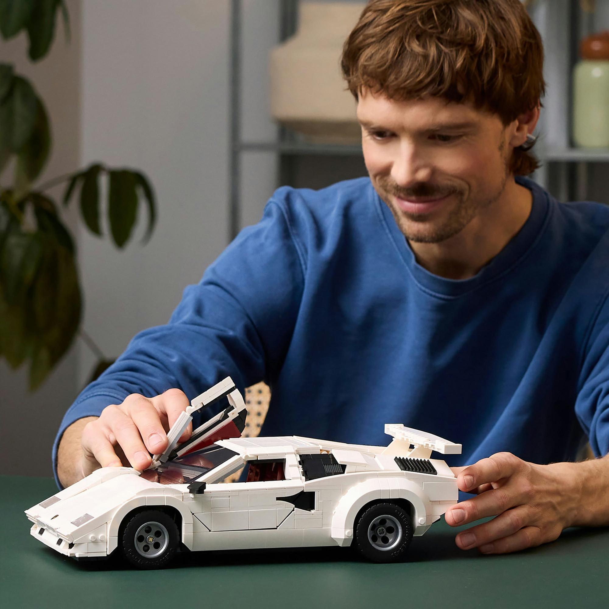 LEGO® 10337 Lamborghini Countach 5000 Quattrovalvole