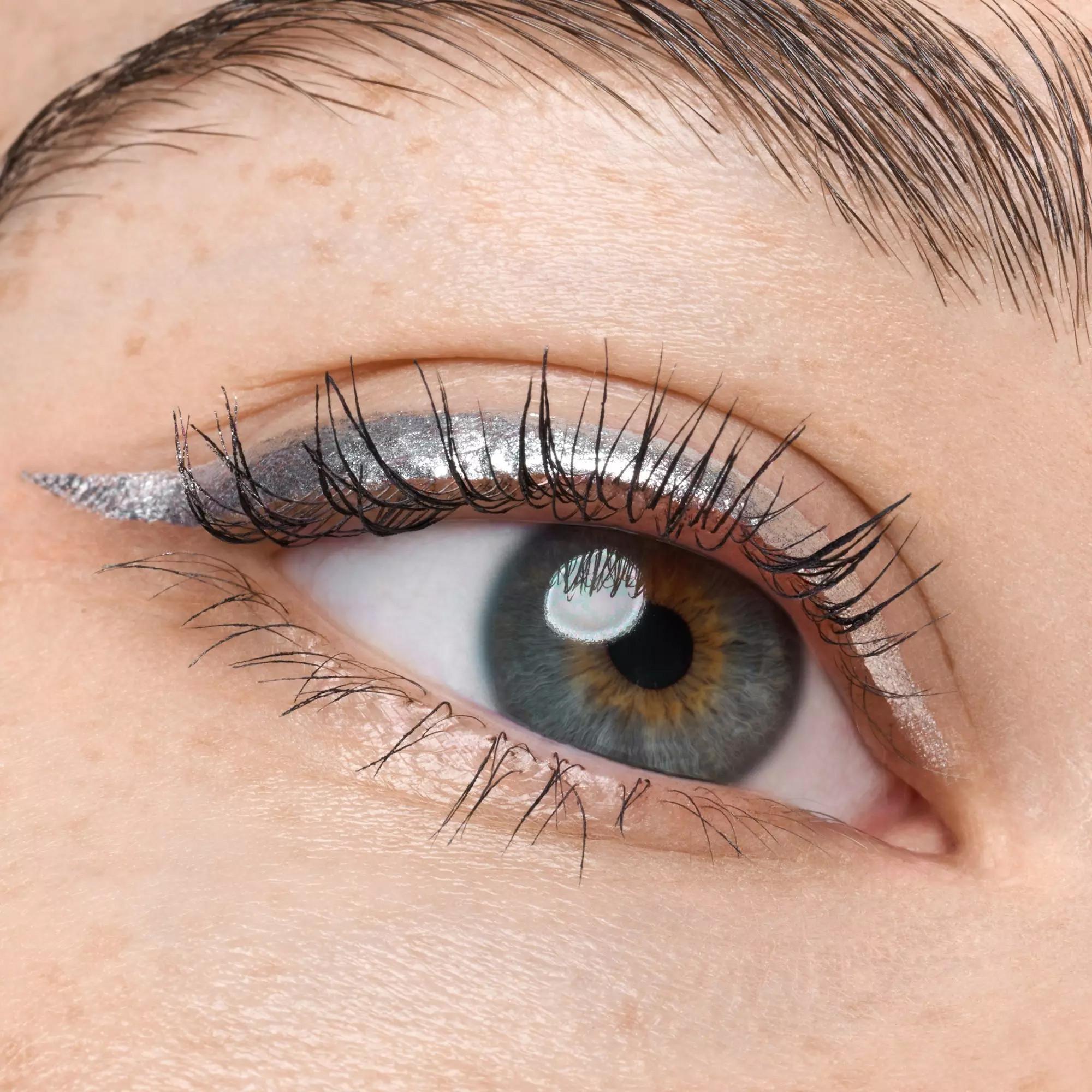 CATRICE Space Glam Liquid Effect Eyeliner