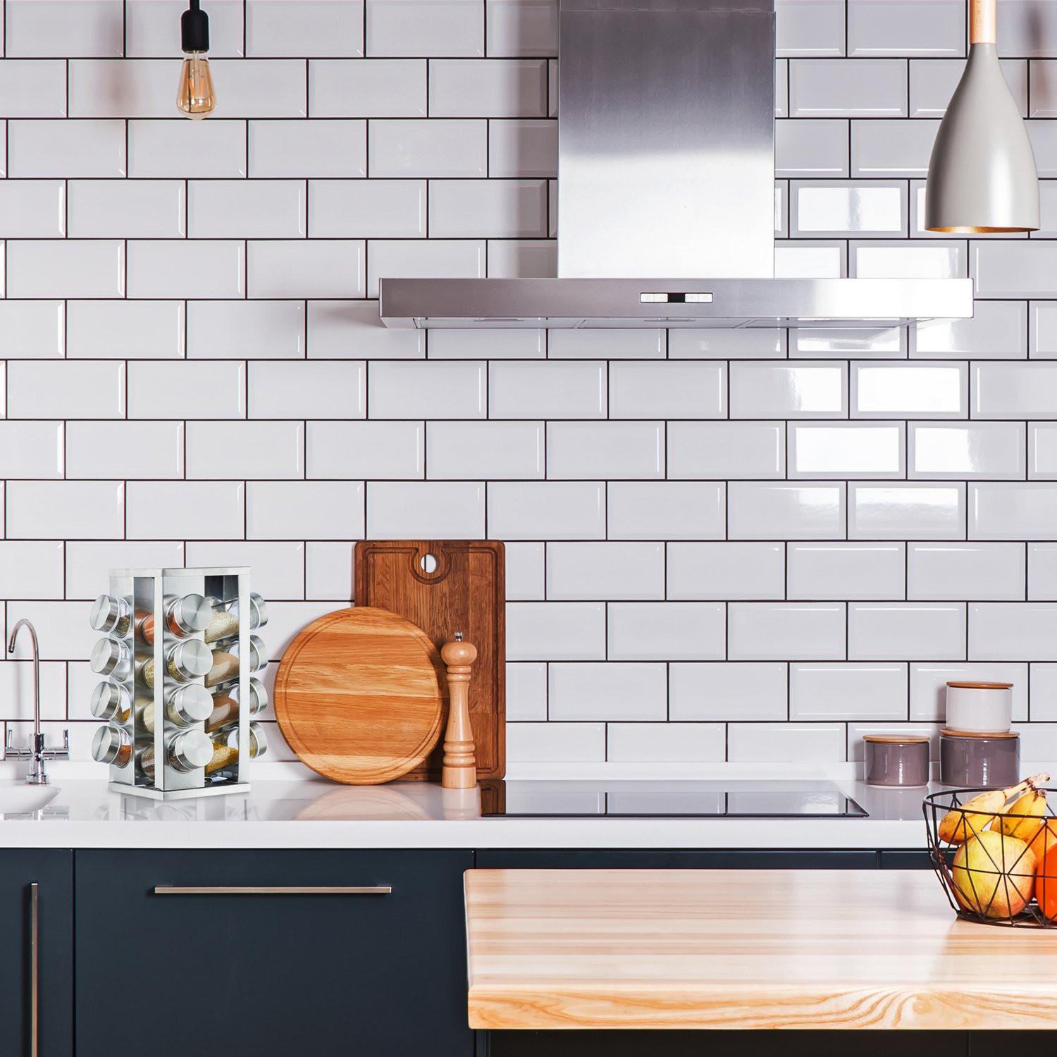 Northio Gewürzregal mit 16-tlg. Gläser