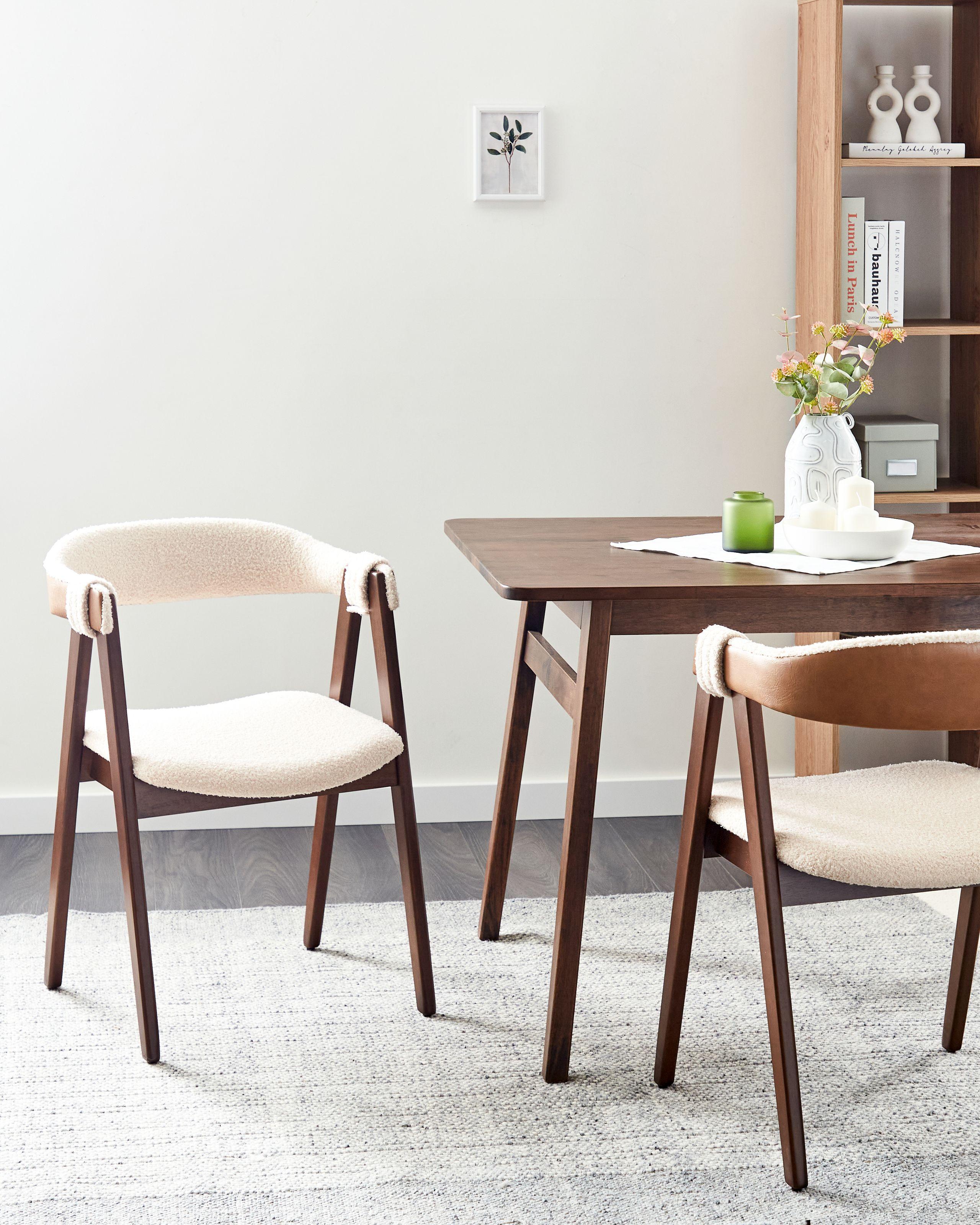 Beliani Esszimmerstuhl 2er Set aus Bouclé Klassisch DAY