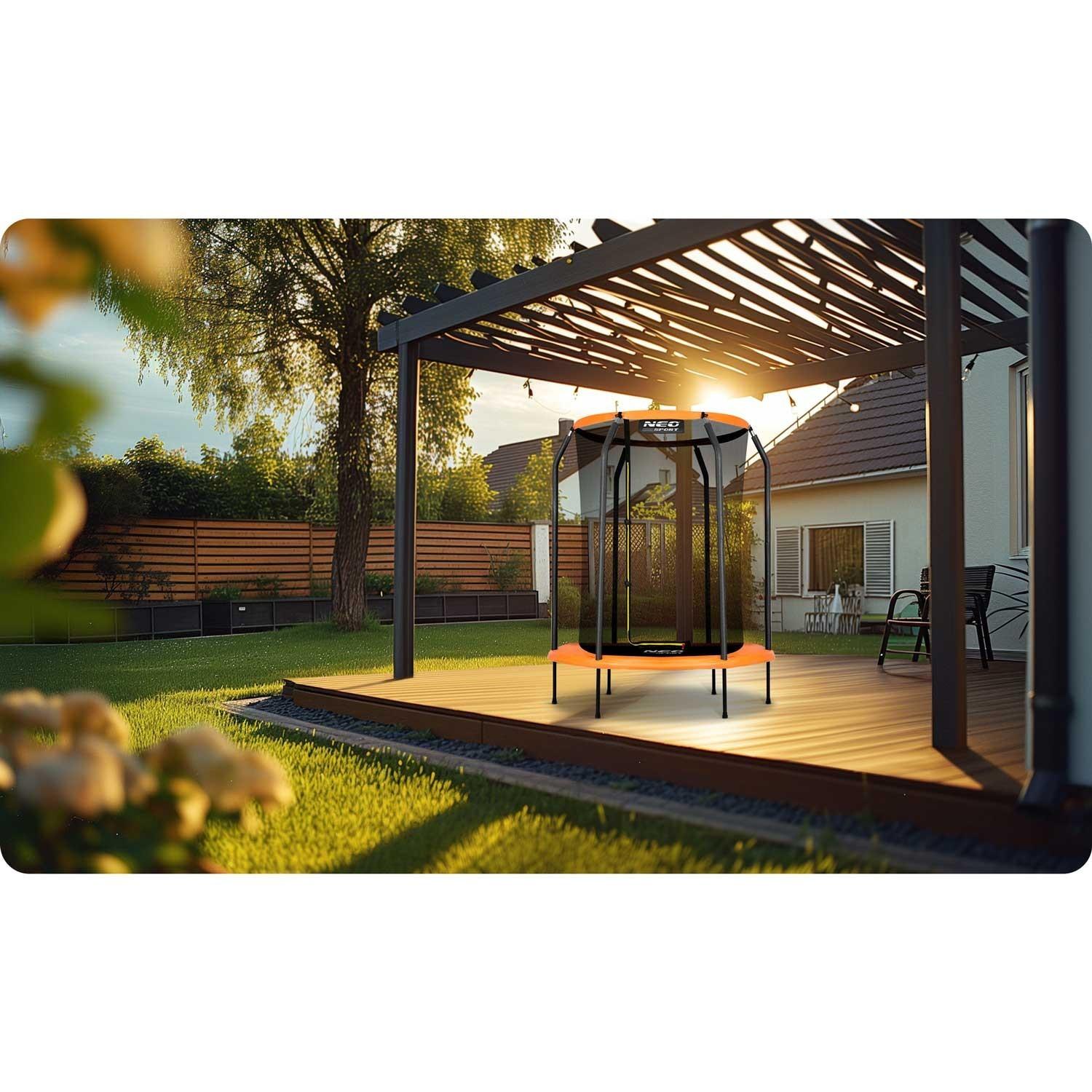 B2X Trampolin für den Garten 152 cmDas Set beinhaltet:- Trampolin 152 cm- 6 Beine- 6 Stangen mit Schaumstoffschutz- Internes Sicherheitsnetz mit ReißverschlussHauptmerkmale:- Sicherheitsnetz- Metallpfosten mit weichem Schaumstoffschutz