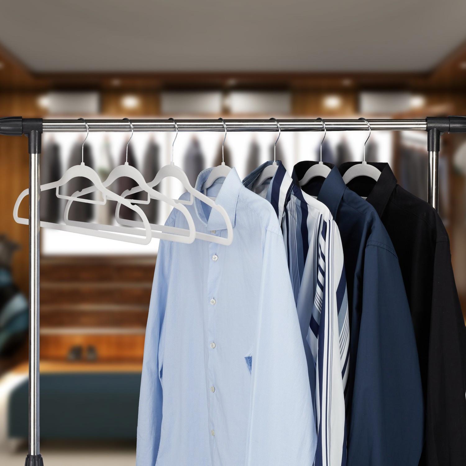 B2X Kleiderbügel aus Samt