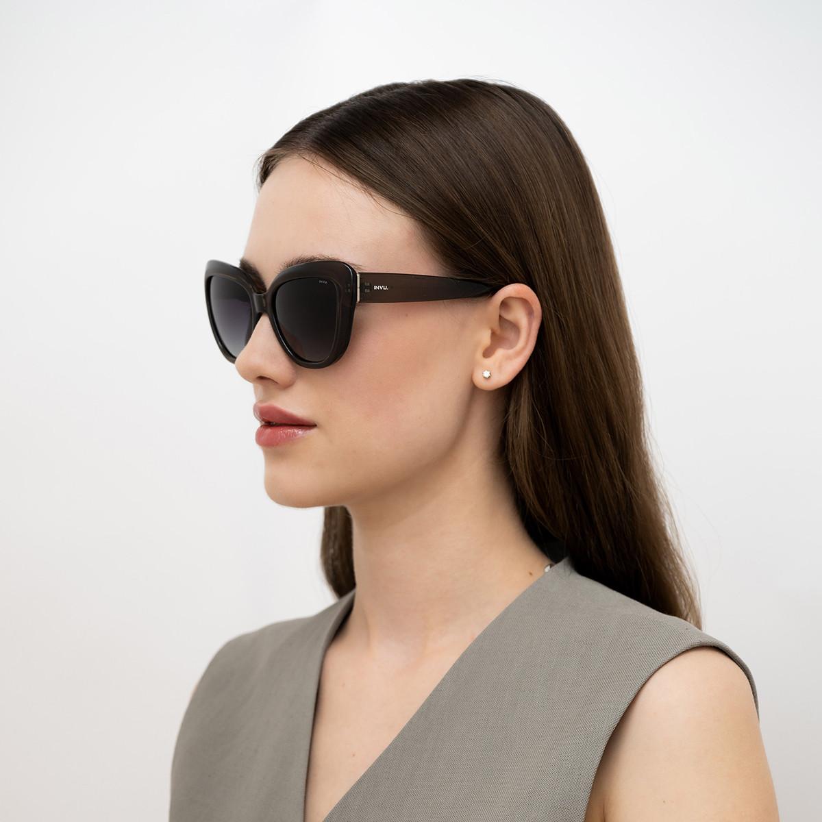 INVU Polarisierte Sonnenbrille mit Etui